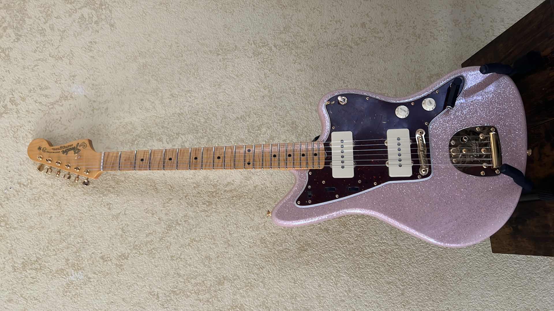 Photo 1 of FENDER CUSTOM SHOP LIMITED EDITION JAZZMASTER  PINK GUITAR