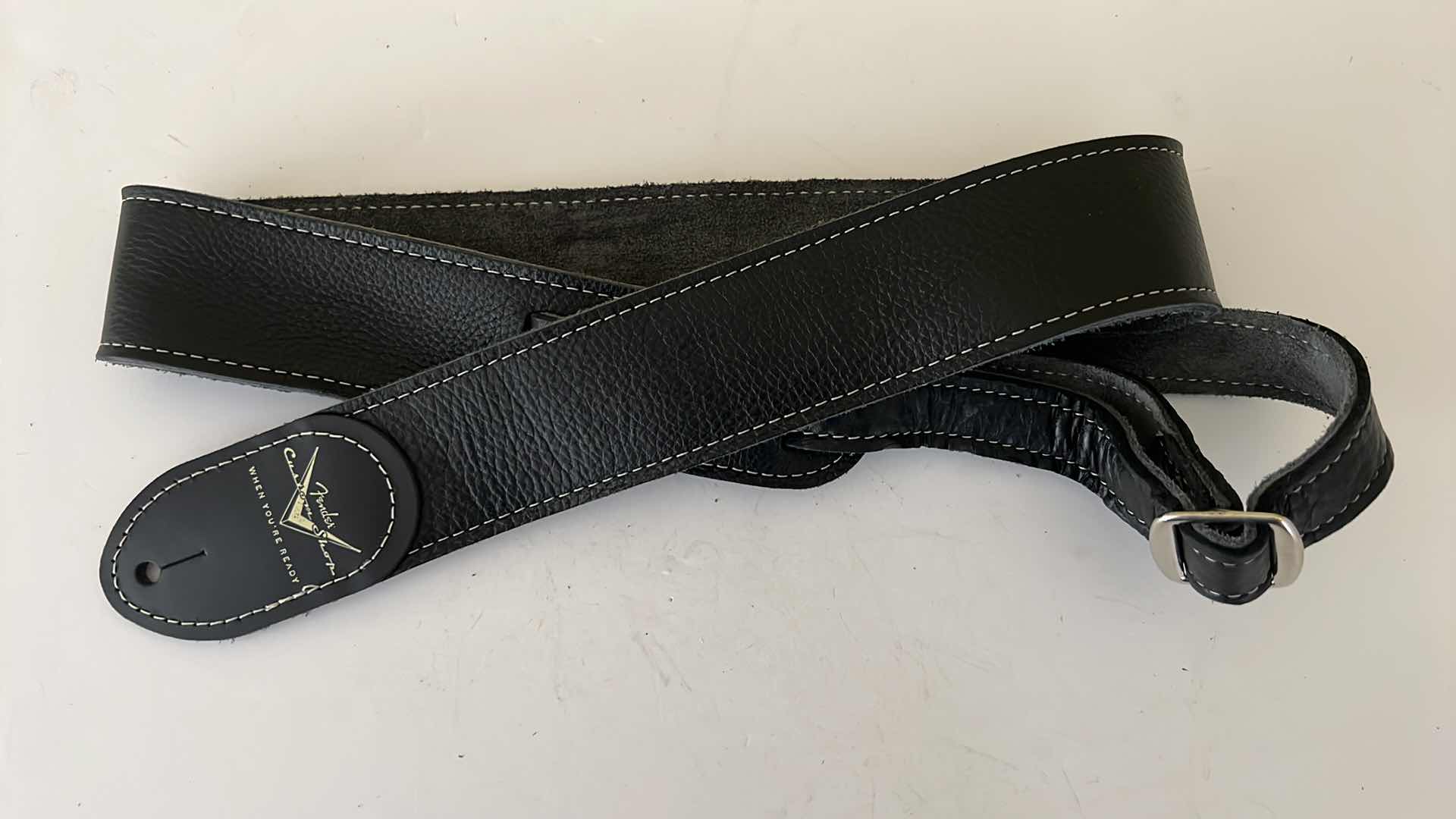Photo 1 of FENDER BLACK LEATHER W SUEDE GUITAR STRAP