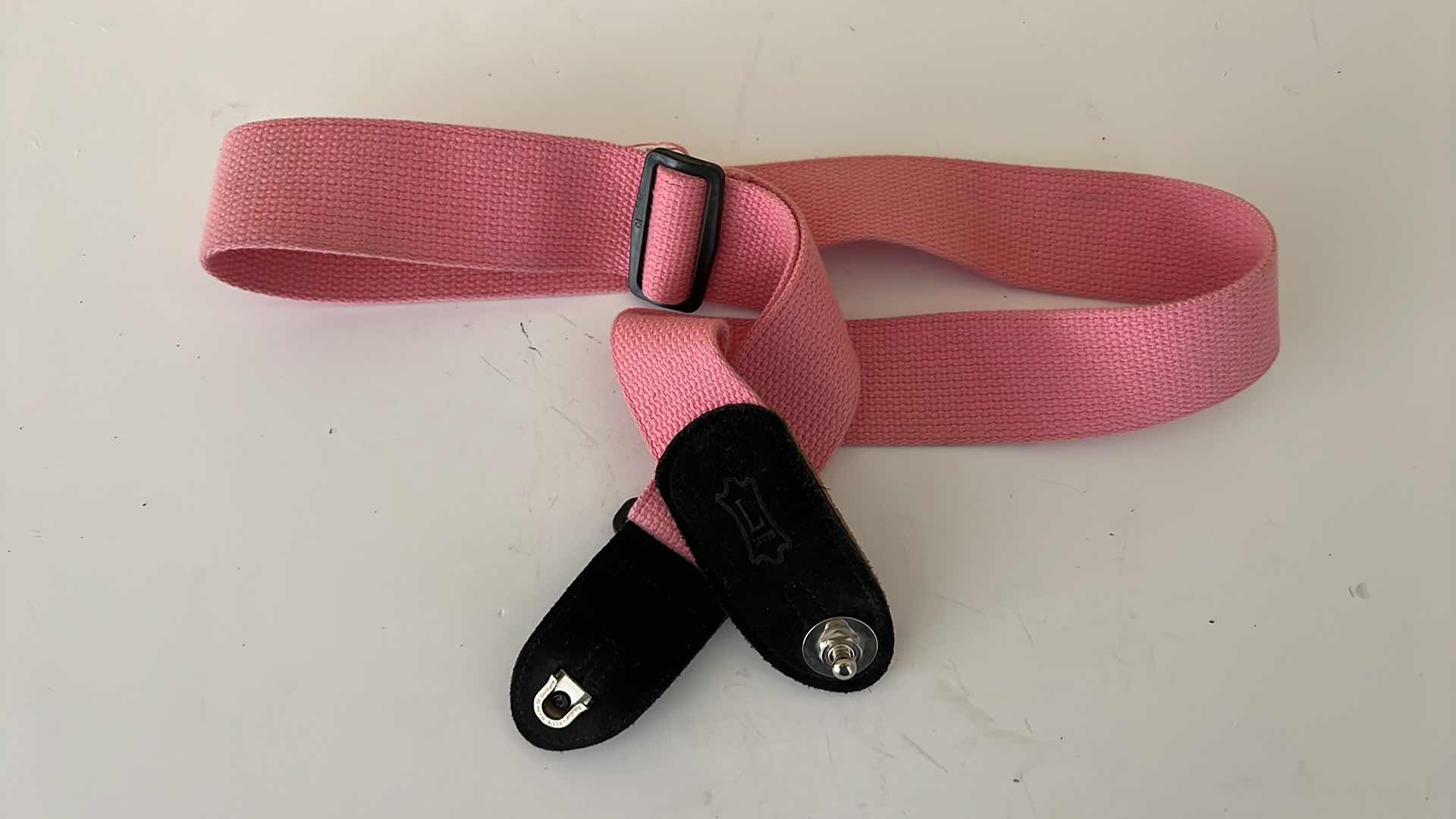 Photo 1 of PINK LEVY GUITAR STRAP