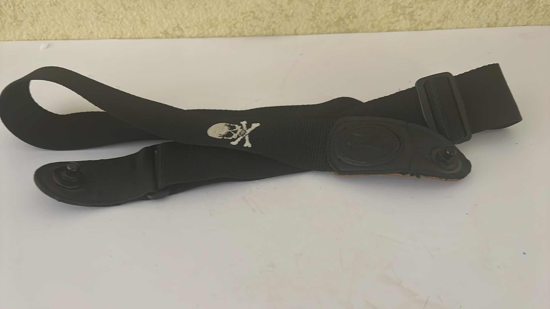 Photo 2 of LEVYS BLACK NYLON W SKULL CROSS GUITAR STRAP