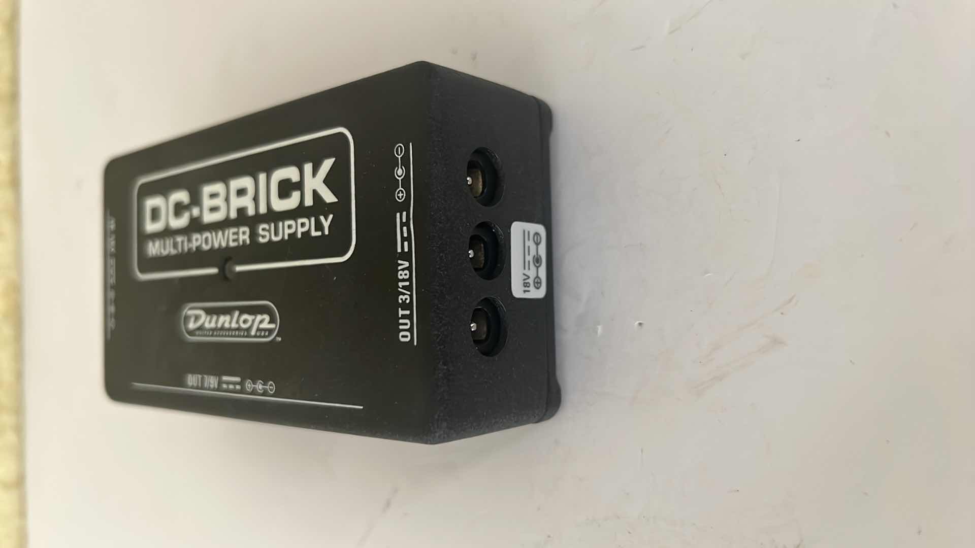 Photo 3 of DC-BRICK MULTI-POWER SUPPY W 2 CONNECTOR CORDS