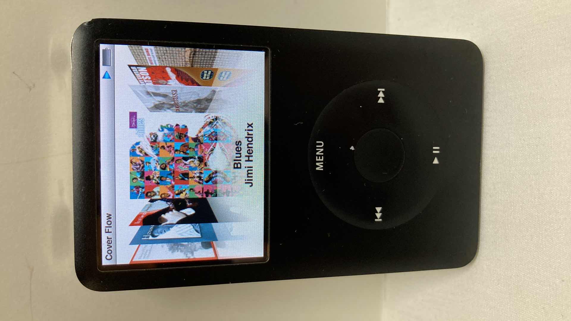 Photo 2 of APPLE iPOD 160GB BLACK MP3 PLAYER MODEL A1238 MB150LL W CHARGER & MUSIC