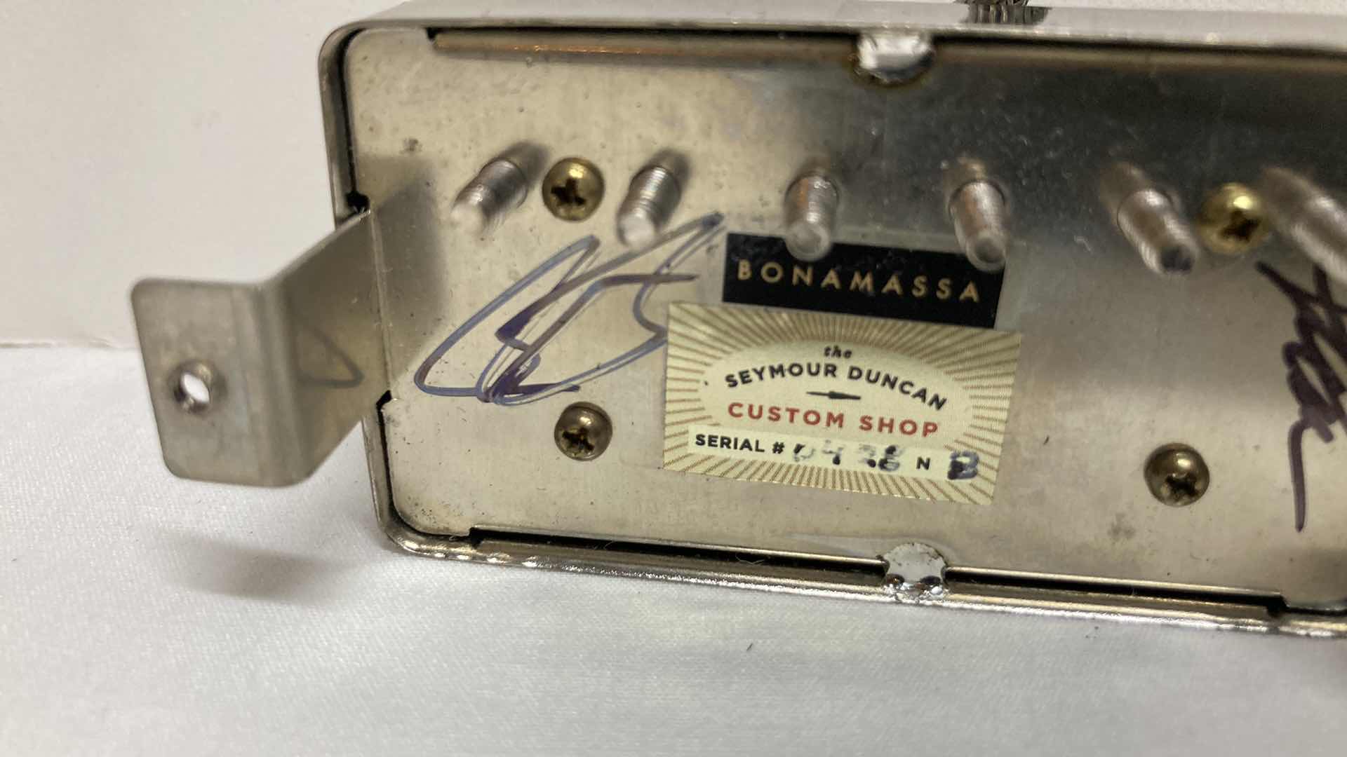 Photo 4 of SEYMOUR DUNCAN CUSTOM SHOP HUMBUCKER BONAMASSA AUTOGRAPHED BY JOE BONAMASSA SERIAL # 0428