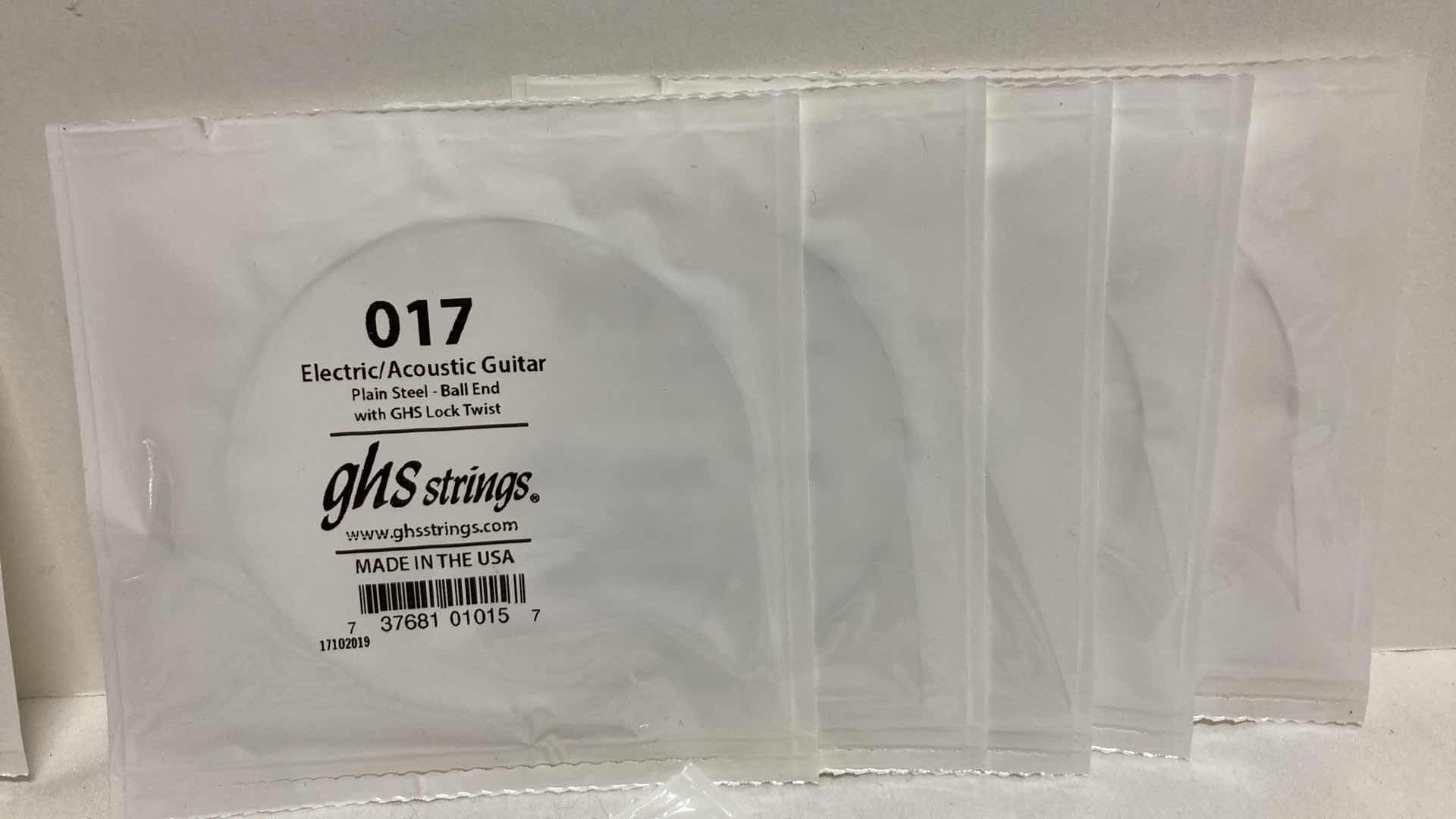 Photo 4 of NEW GHS ELECTRIC & ACOUSTIC STRINGS VARIOUS STYLES (29)