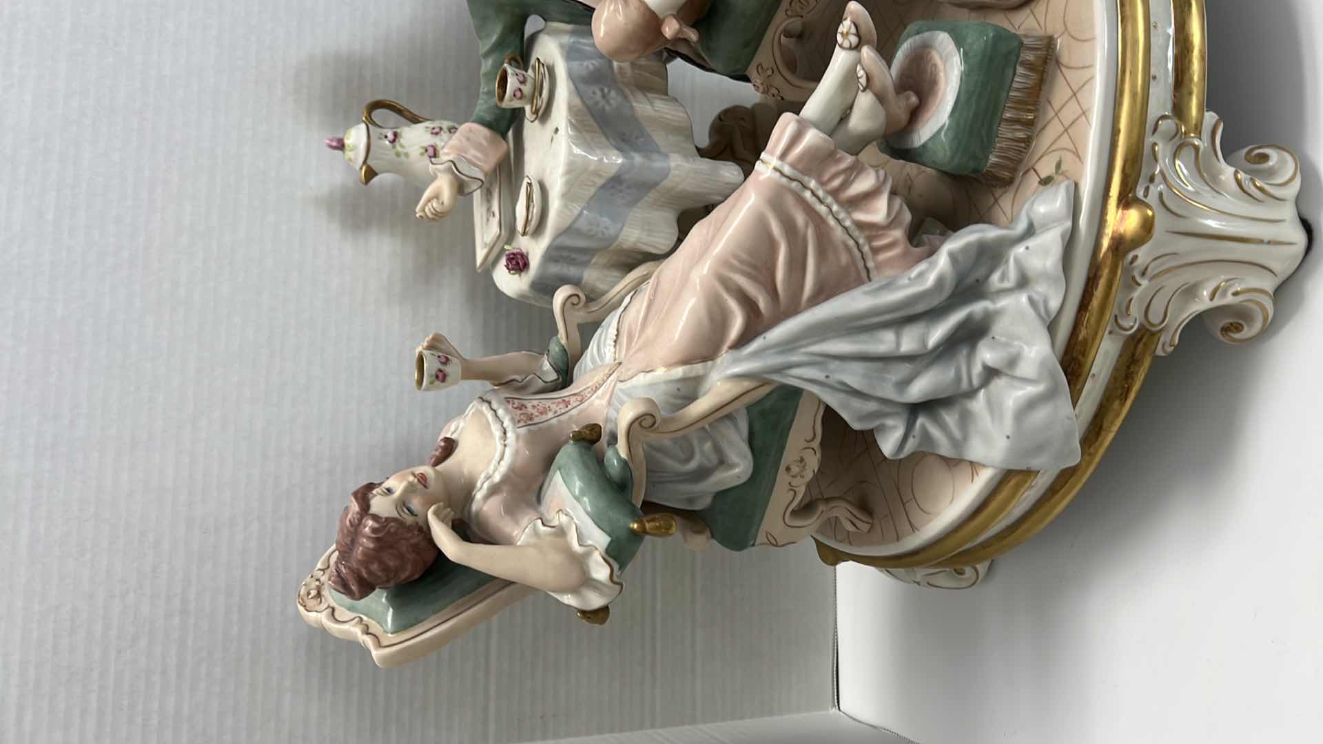 Photo 4 of COLLECTOR'S 1959 LARGE ROYAL DUX BOHEMIA CENTERPIECE "AFTERNOON TEA" PORCELAIN CZECHOSLOVAKIA FIGURE STATUE 