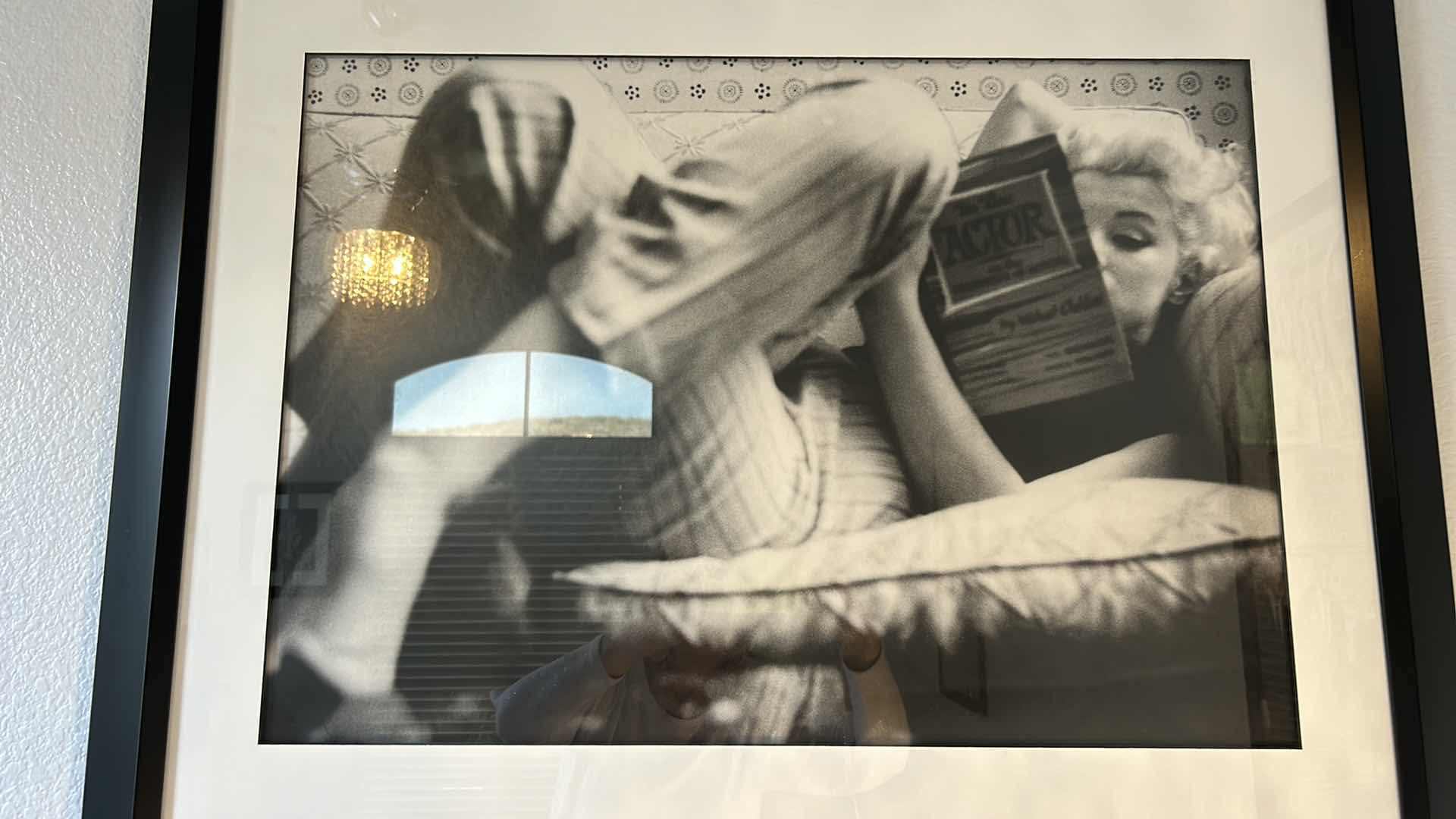 Photo 2 of BLACK FRAMED "MARILYN MONROE" ARTWORK 36" X 28"