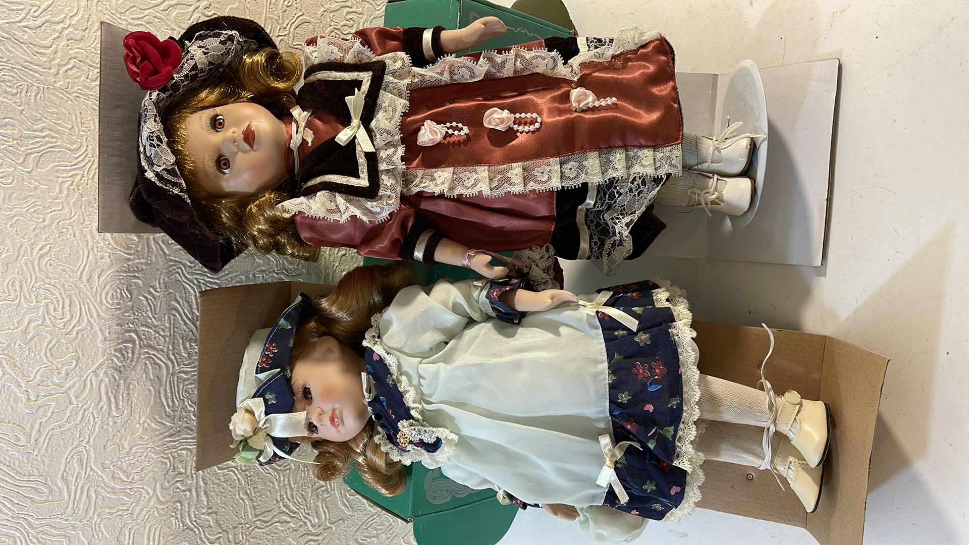 Photo 5 of STARZZ PORCELAIN HAND-PAINTED DOLLS SOME WITH COA 