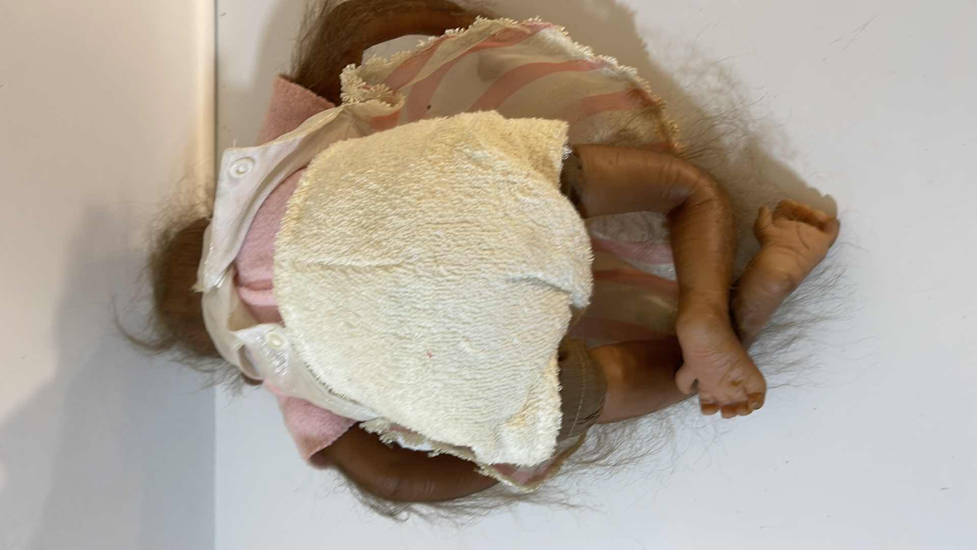 Photo 3 of ASHTON DRAKE POSEABLE BABY "COCO" REAL TOUCH VINYL MONKEY NIB 16 INCHES