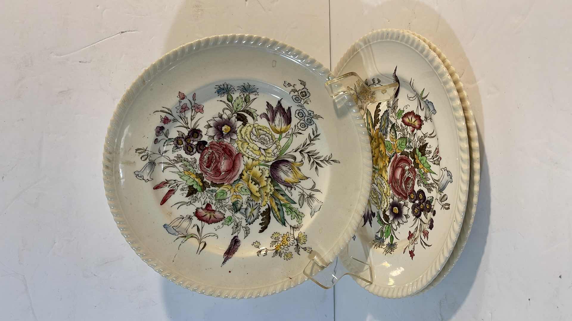 Photo 1 of JOHNSON BROS WINDSOR WARE GARDEN BOUQUET DINNER PLATES SET OF 3