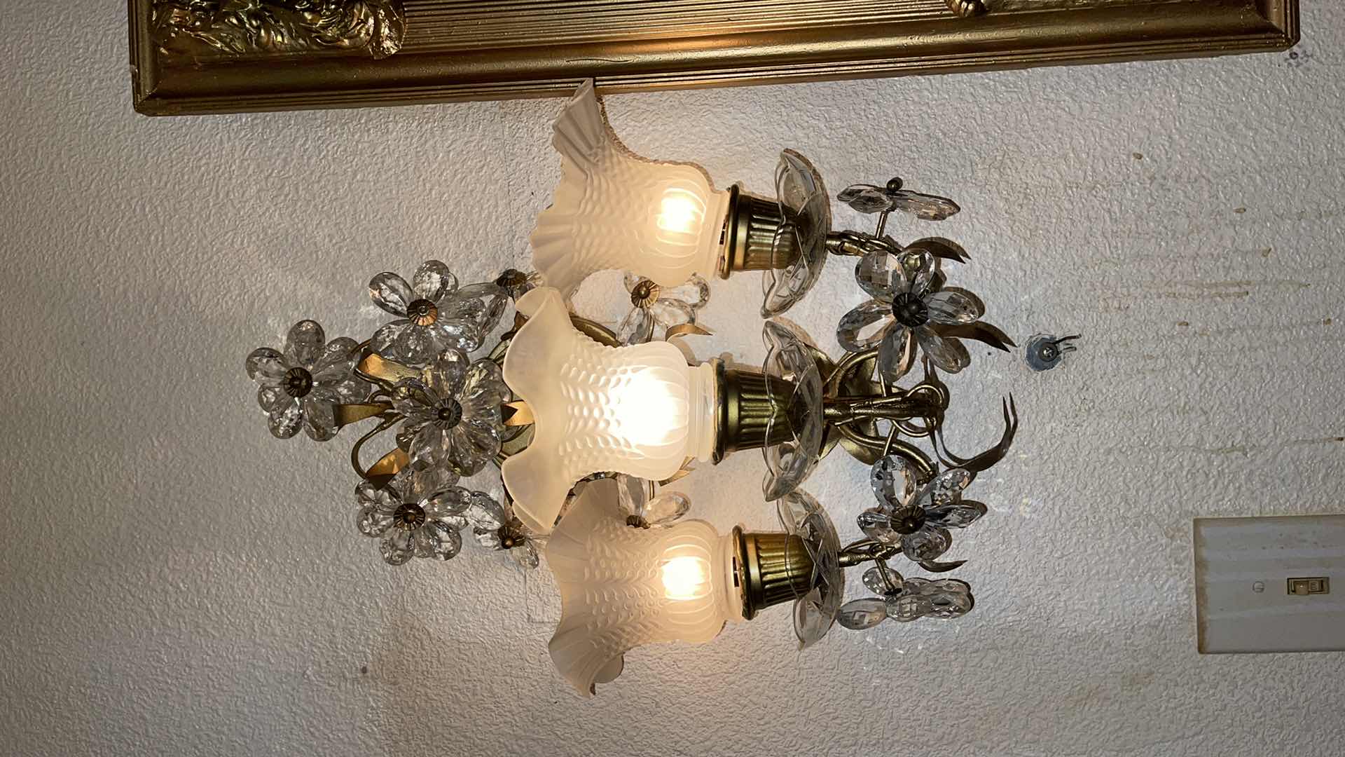 Photo 1 of ANTIQUE FRENCH LOUIS XV BRONZE & CRYSTAL WALL SCONCE
ONE MORE IN THIS AUCTION 

