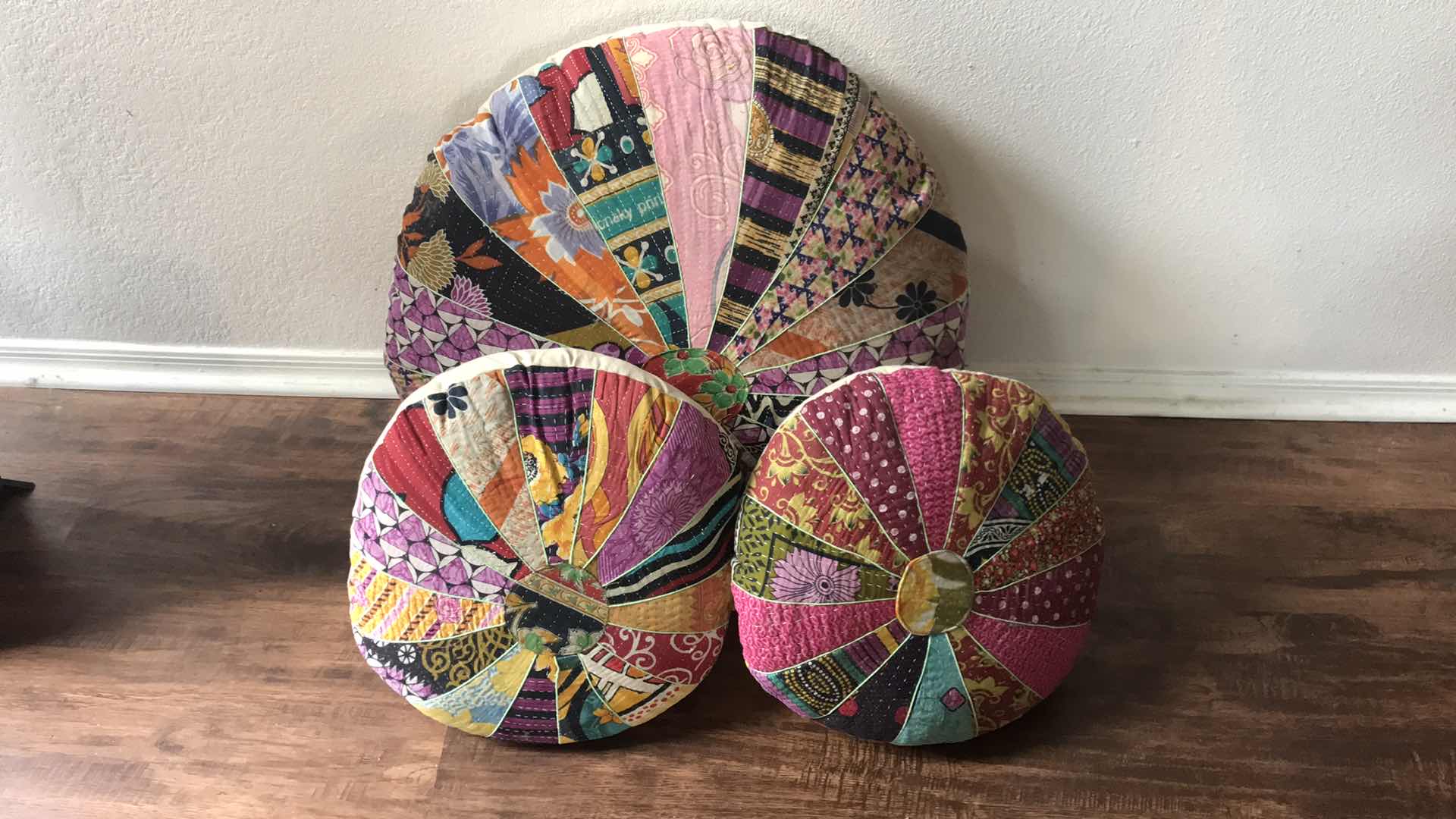 Photo 3 of INDIAN PATCHWORK KANTHA POUF VINTAGE POUF CASE, LARGE ROUND FLOOR PILLOW, HANDMADE SEATING POUFFE,

