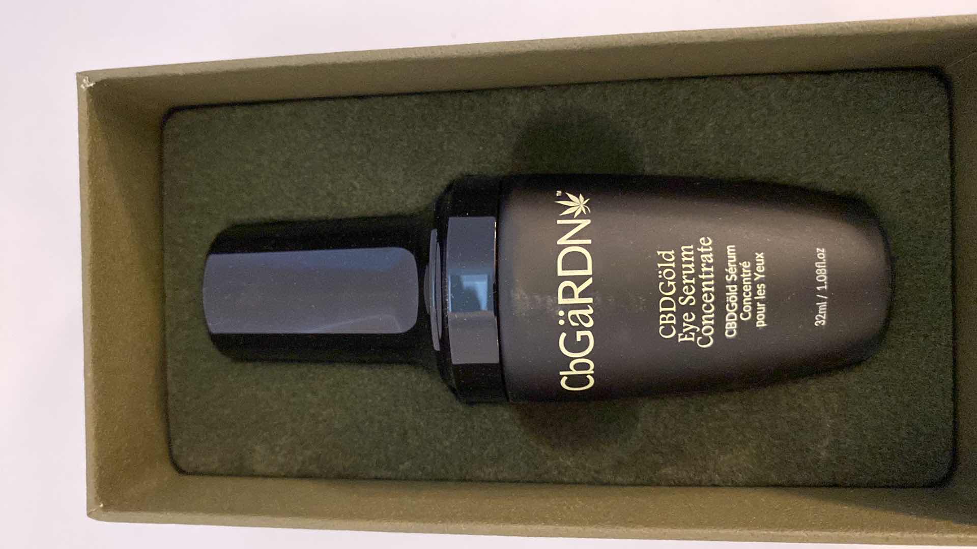 Photo 2 of CbGaRDN CBDGöld Eye Serum Concentrate $600
