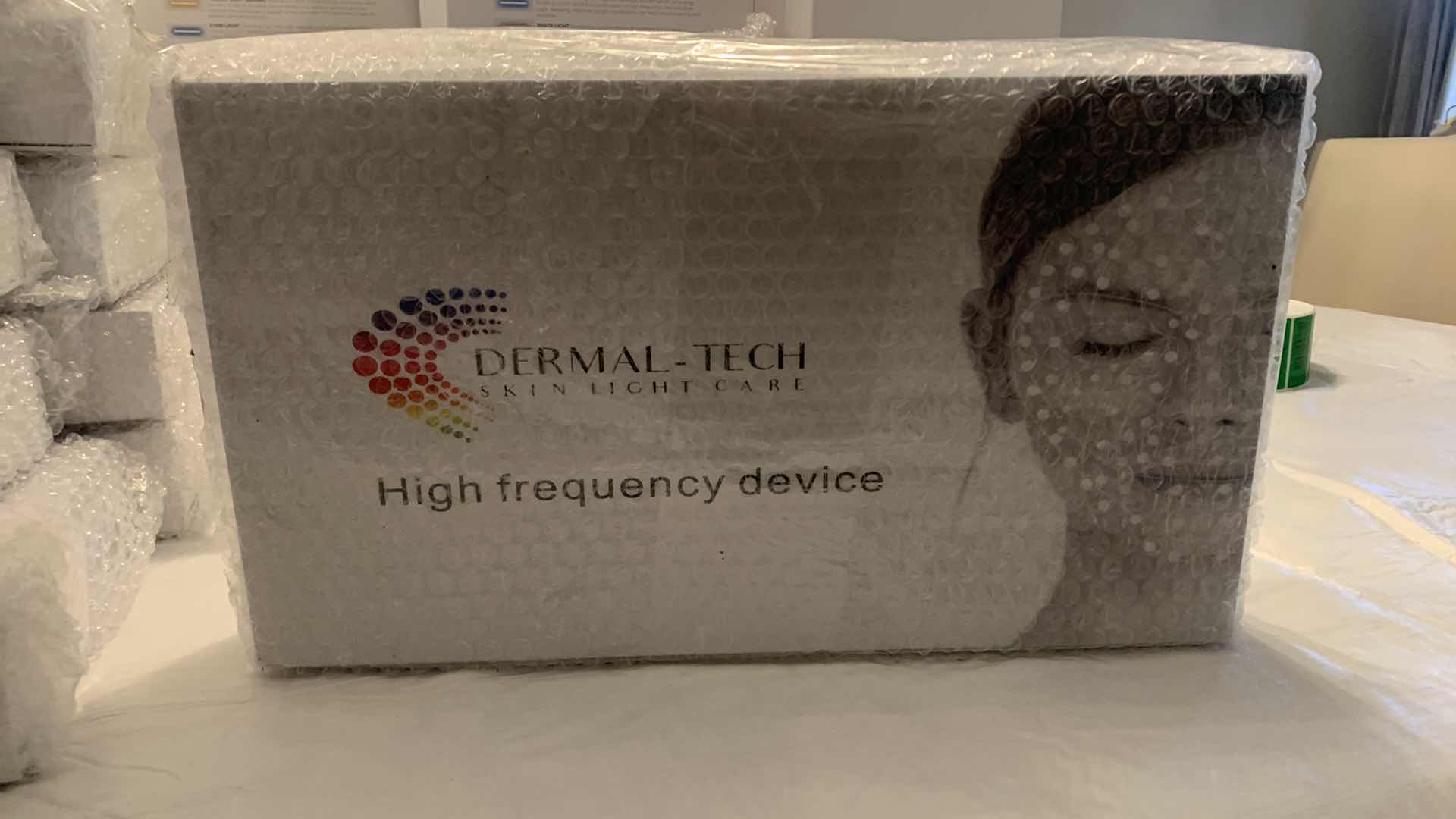 Photo 3 of DERMAL TECH SKIN LIGHT CARE HIGH FREQUENCY DEVICE $1200