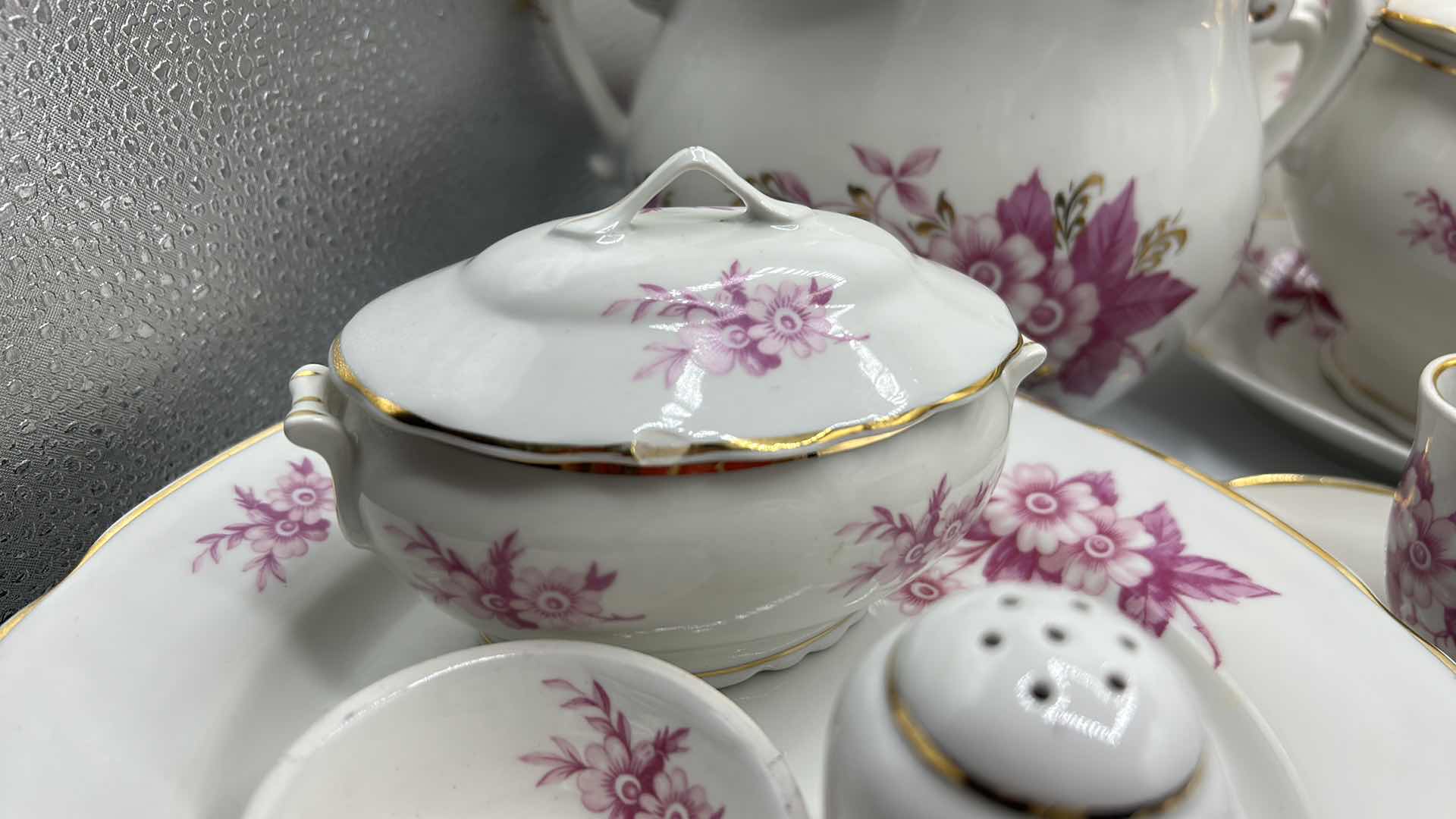 Photo 6 of 39 PIECE FINE PORCELAIN COLLECTION