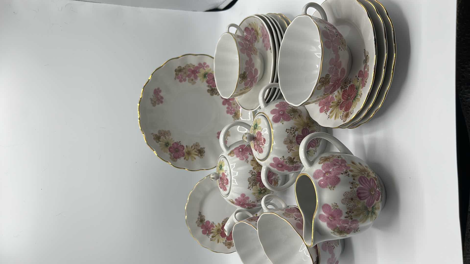 Photo 2 of 22 PIECE FINE PORCELAIN SET