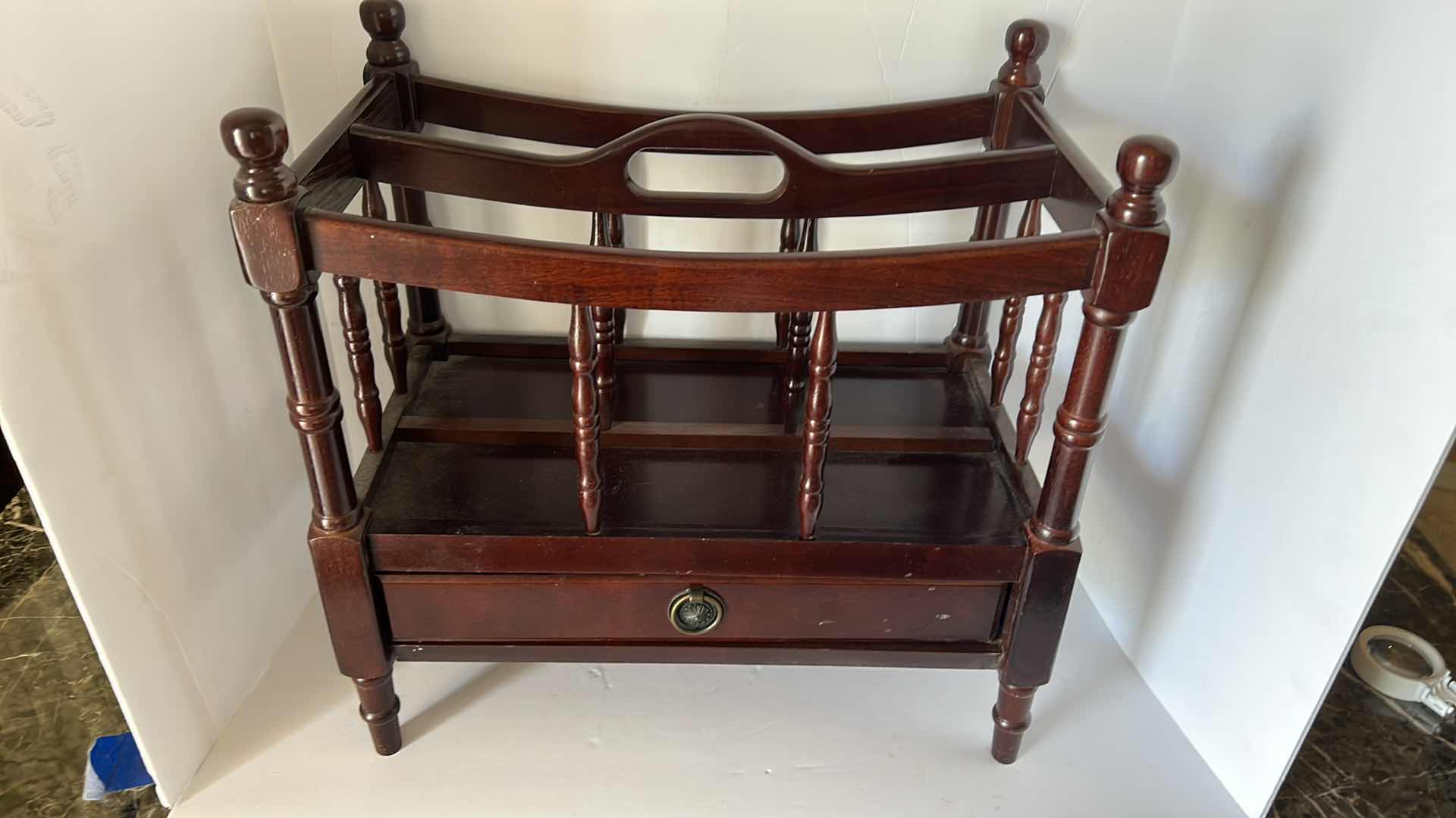 Photo 4 of THOMAS PACCONI CLASSIC WOOD MAGAZINE RACK