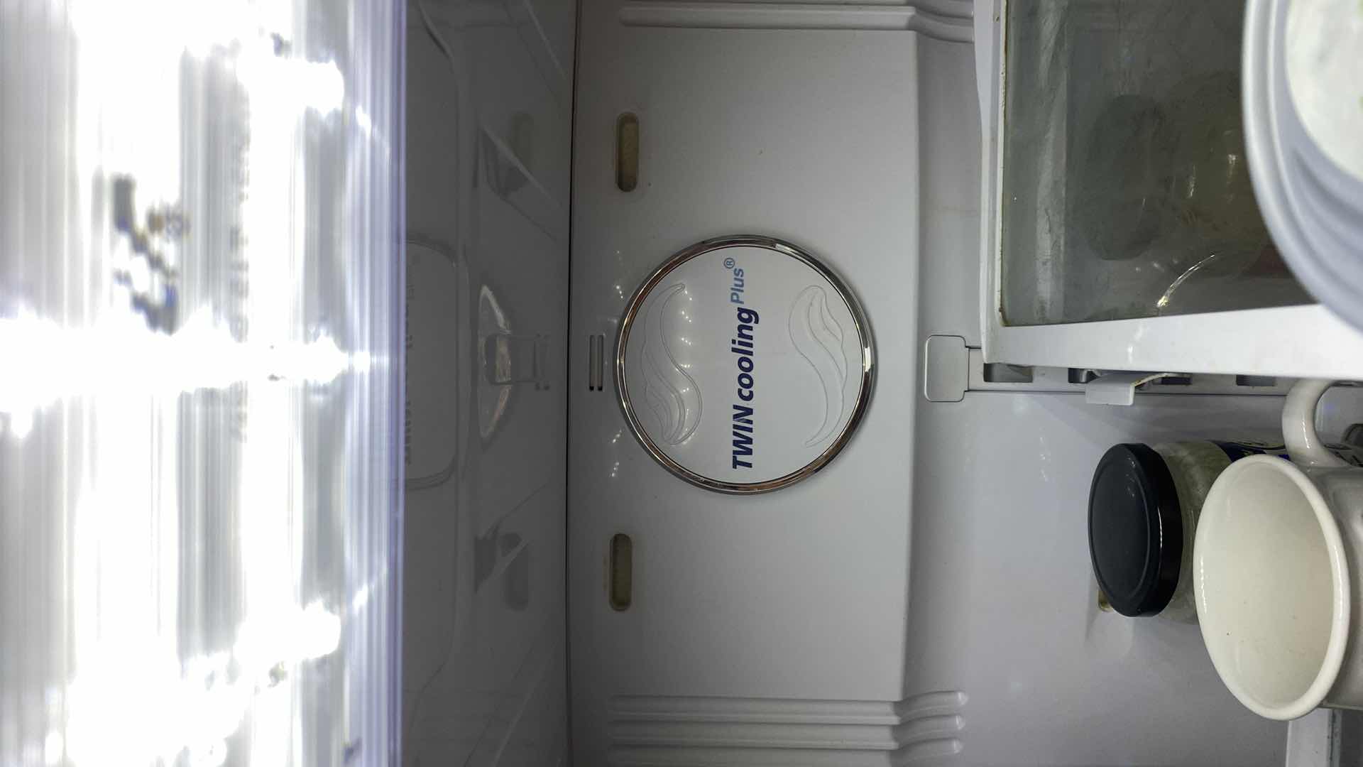 Photo 6 of SAMSUNG FRENCH DOOR REFRIGERATOR WITH SPACE SAVER ICE MAKER