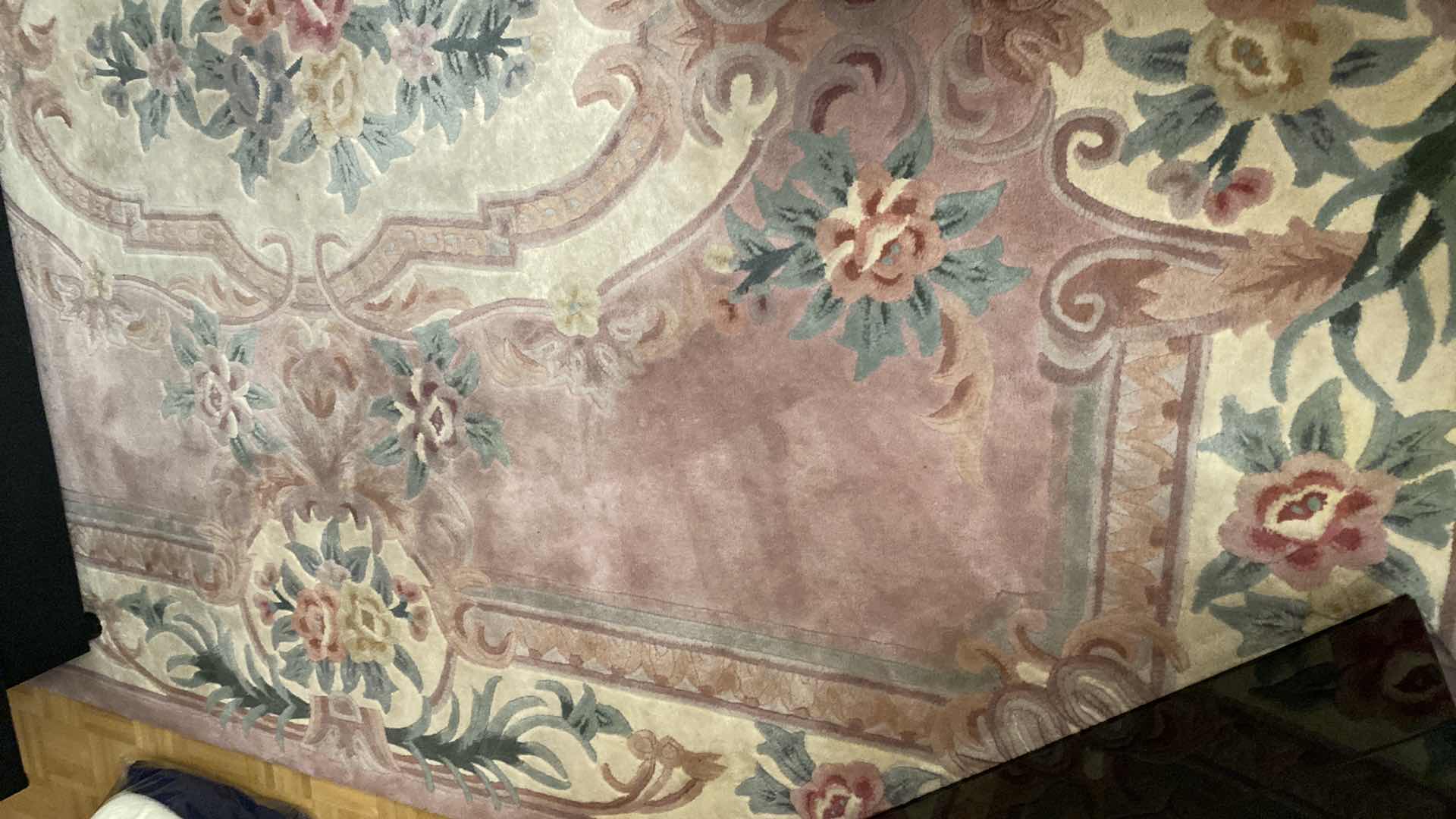 Photo 3 of VINTAGE PLUSH  FLORAL AREA RUG LIGHT PINK AND CREAM 93” X 125”