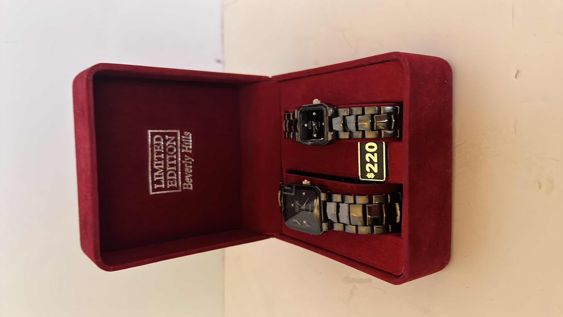 Photo 3 of NEW LIMITED EDITION BEVERLY HILLS WATCH SET