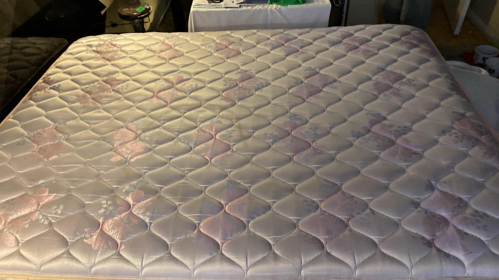 Photo 1 of QUEEN MATTRESS UNKNOWN BRAND(NO BOX SPRING)