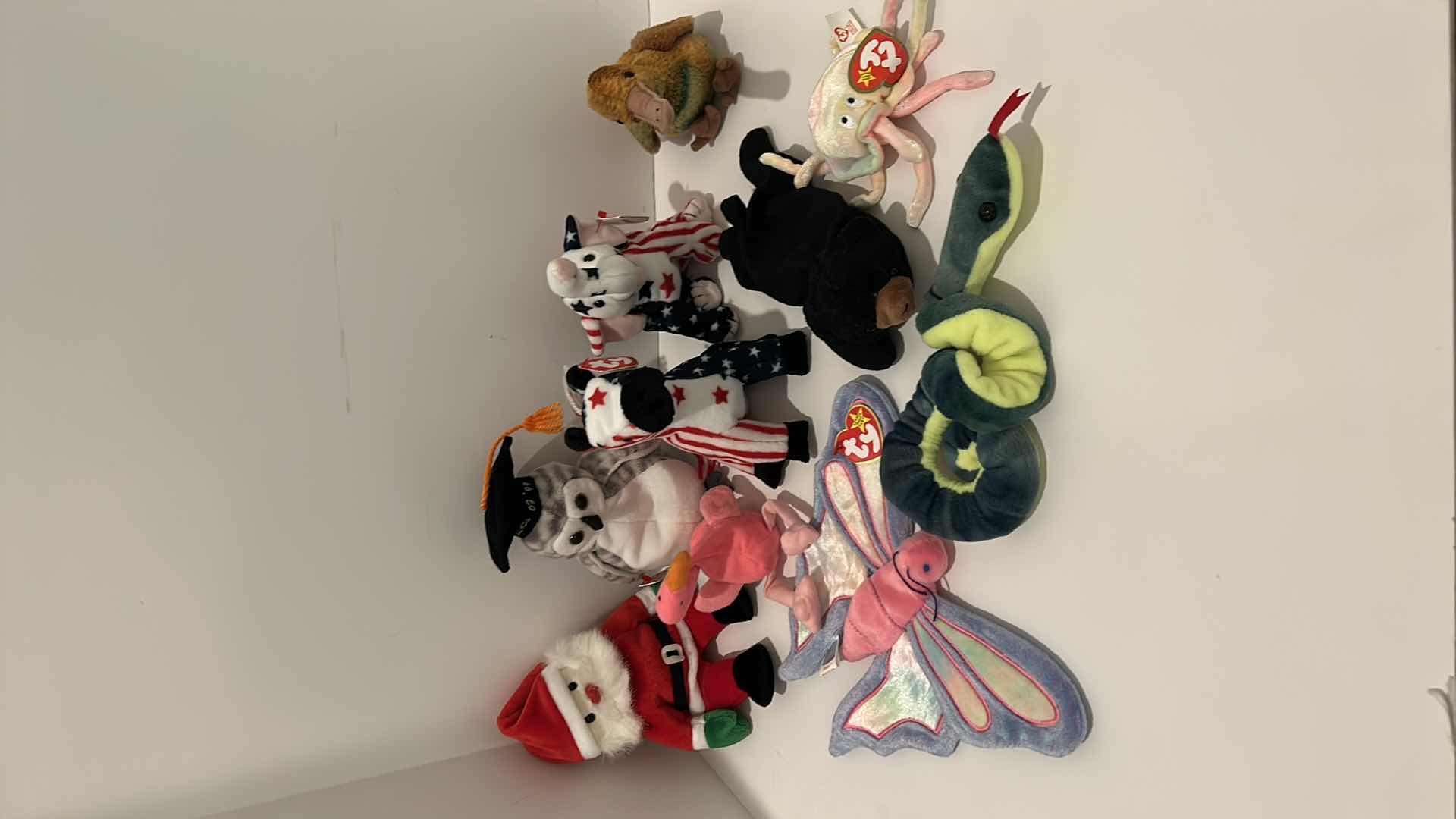 Photo 4 of 10 COLLECTIBLE BEANIE BABIES