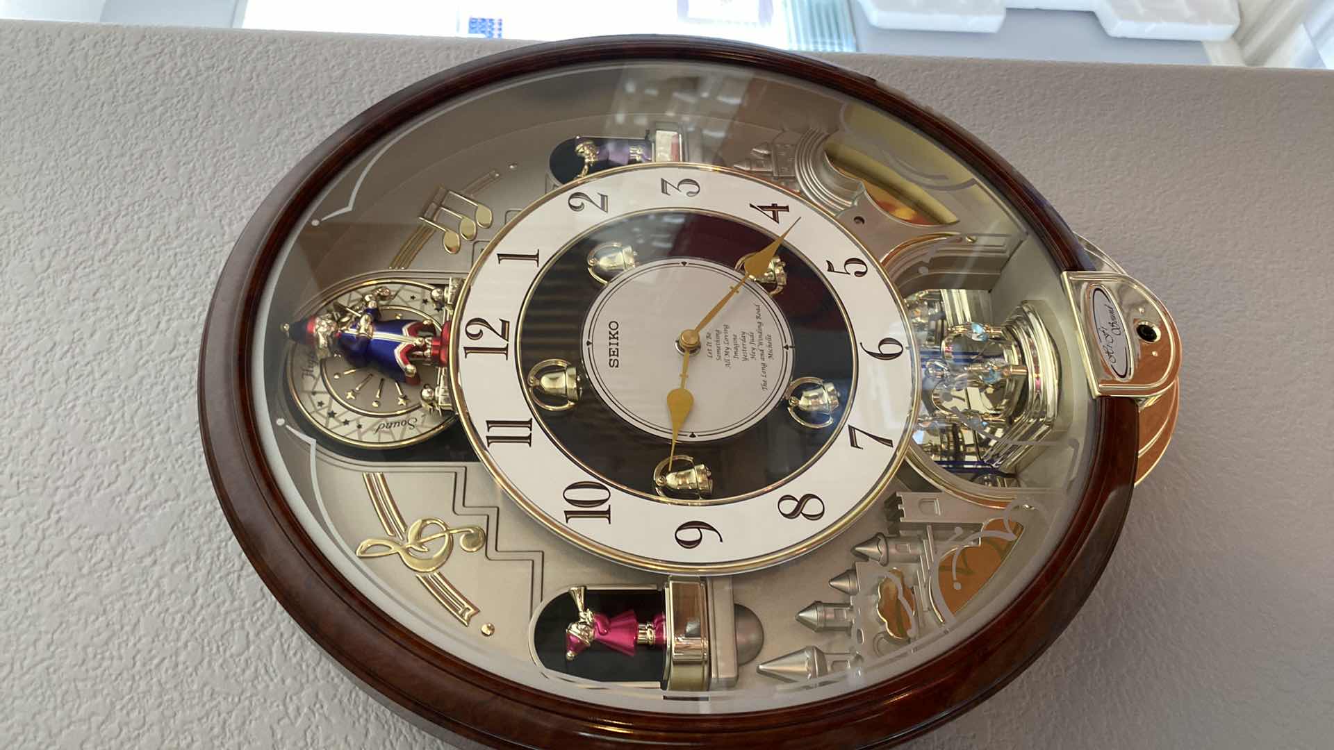 Photo 5 of SEIKO MUSICAL CLOCK PLAYS 8 BEATLES SONGS 14” X 17”