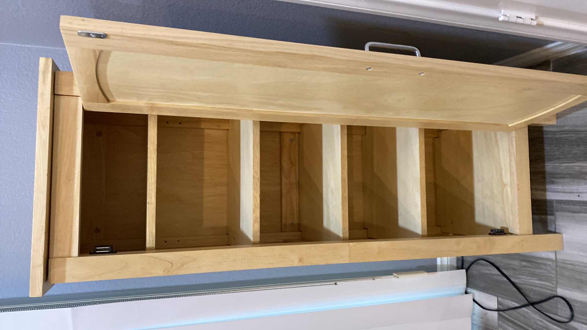 Photo 3 of 5 SHELF MAPLE STORAGE UNIT 15” X 16” H48”