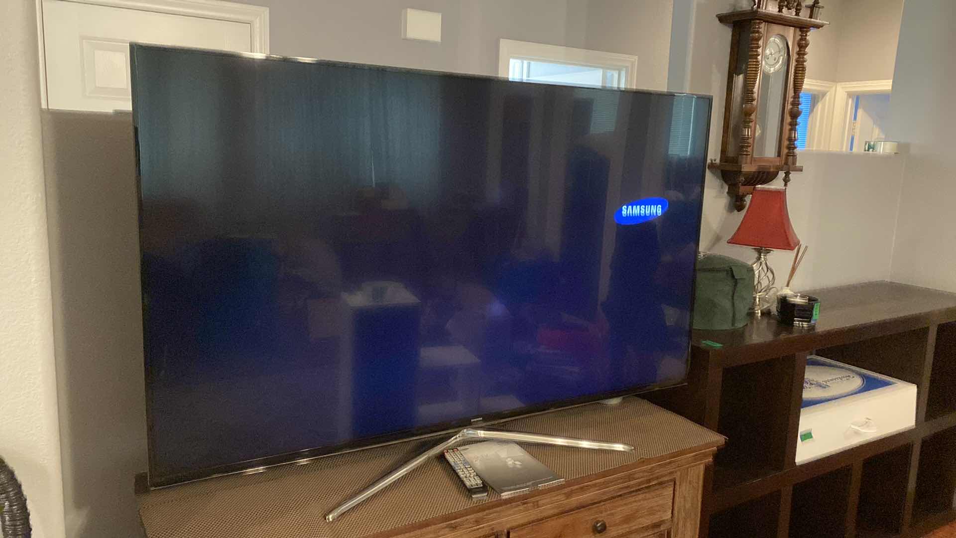 Photo 5 of SAMSUNG 65” SERIES 6 TV WITH REMOTE