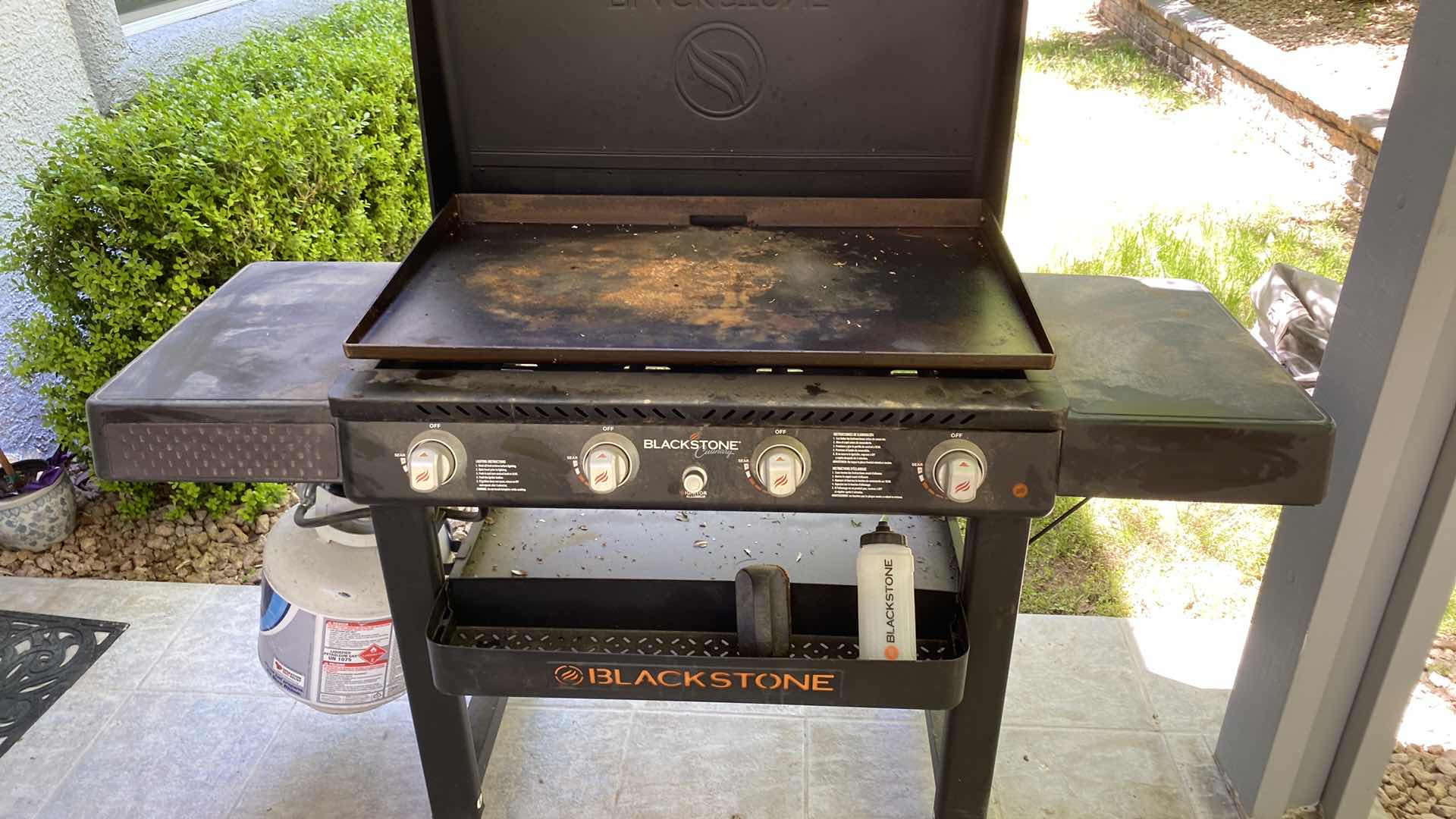 Photo 2 of BLACKSTONE 4 BURNER FLAT GRILL MODEL 1932 WITH PROPANE TANK WITH COVER $499
