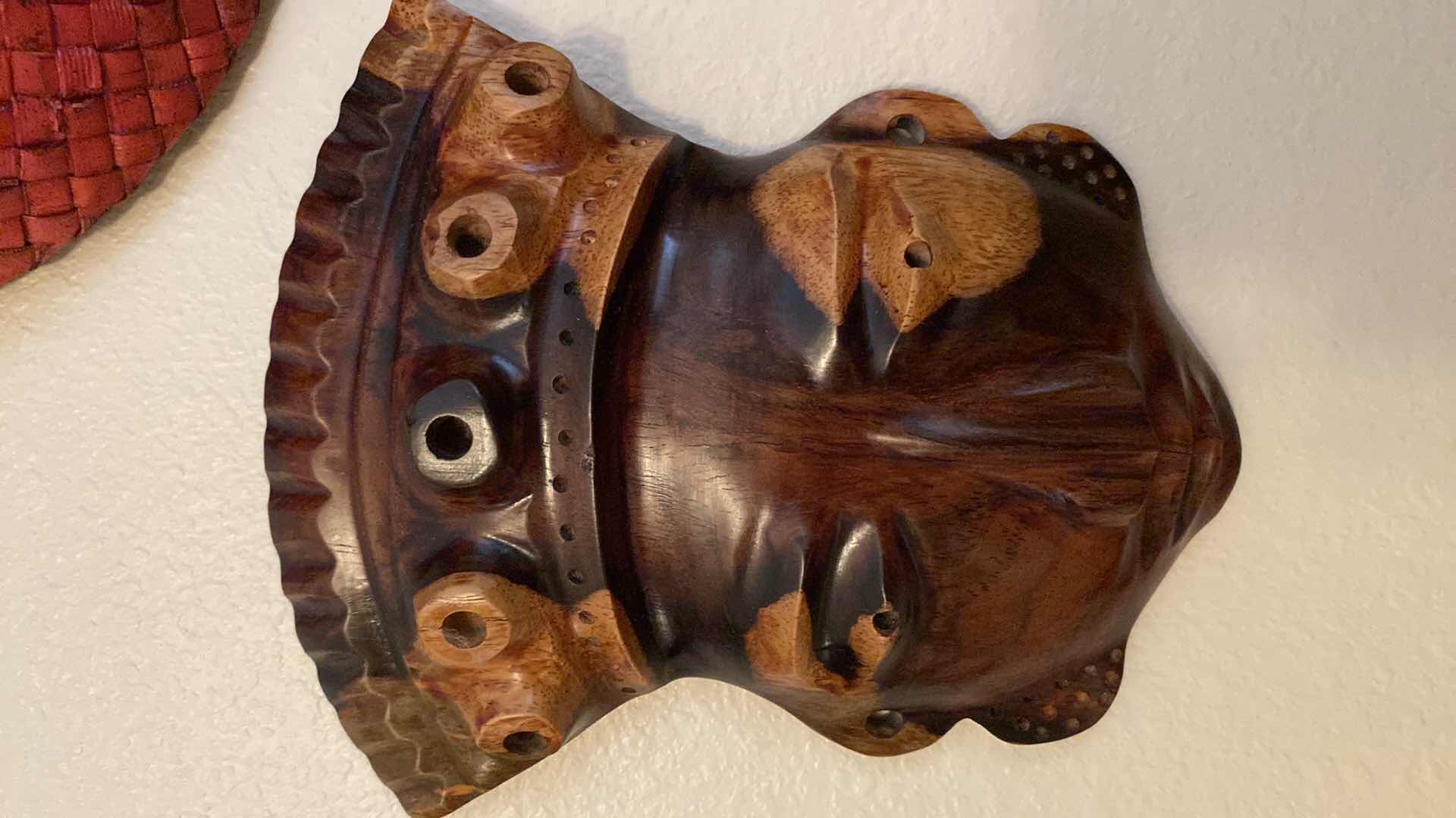 Photo 3 of AFRICAN WALL MASKS AND HATS LARGEST MASK 5” X 16”