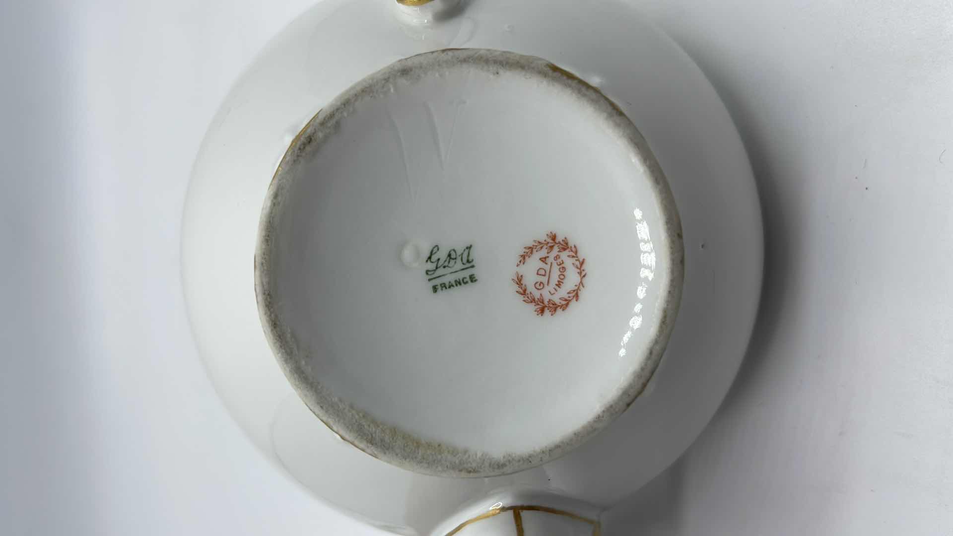 Photo 3 of VINTAGE GDA FRANCE PORCELAIN TEAPOT