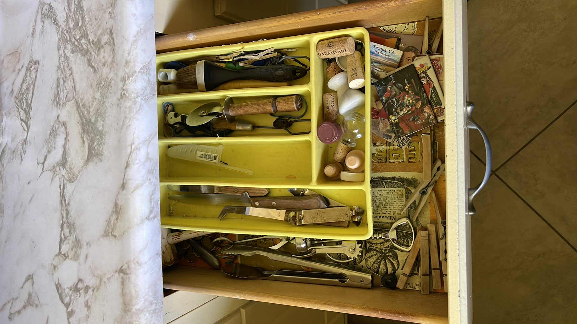 Photo 1 of CONTENTS OF DRAWERS, SILVERWARE, KNIVES