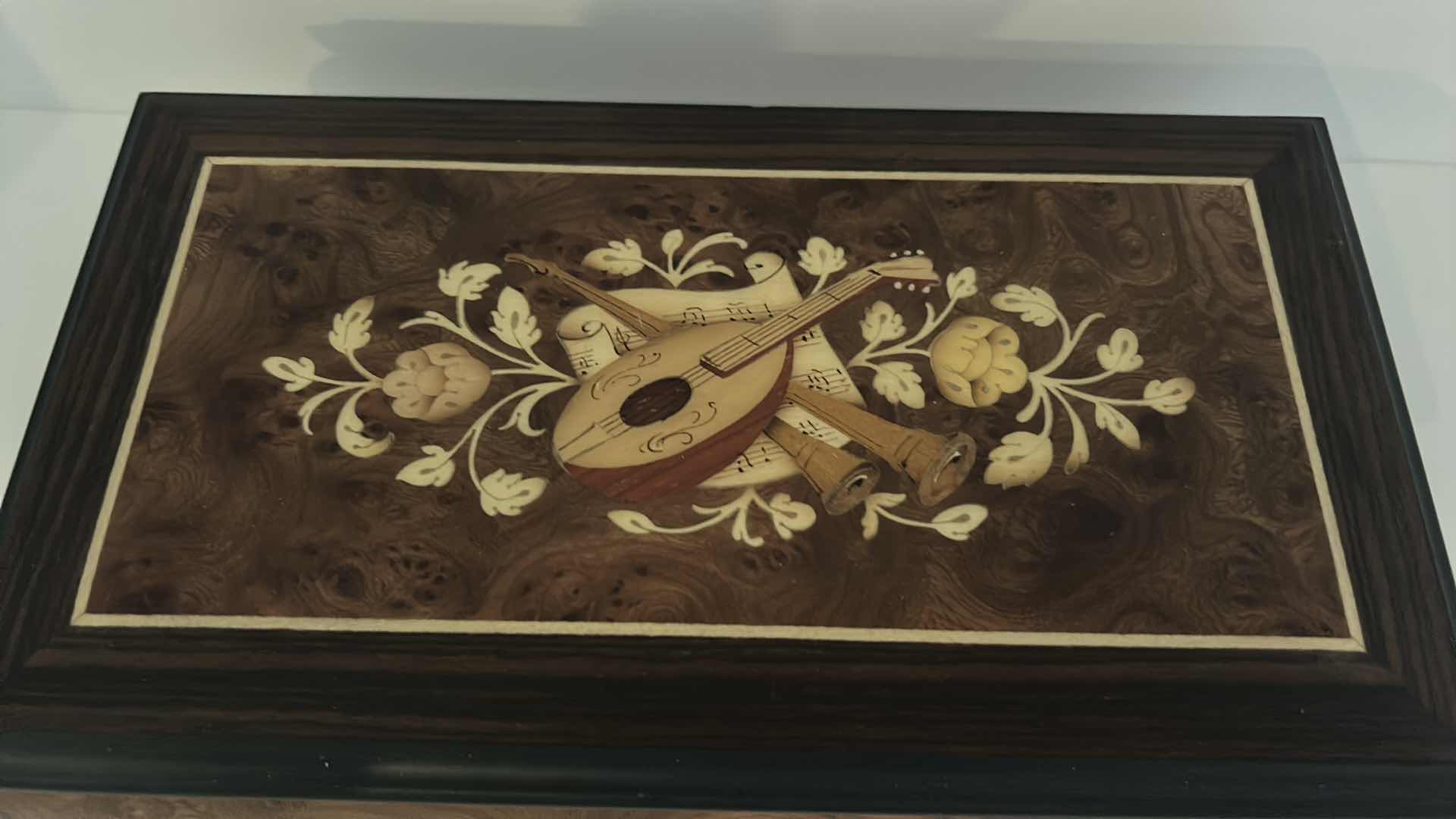 Photo 3 of INLAID WOOD MUSIC BOX MADE IN SORRENTO ITALY BY SKILLED ARTISANS 