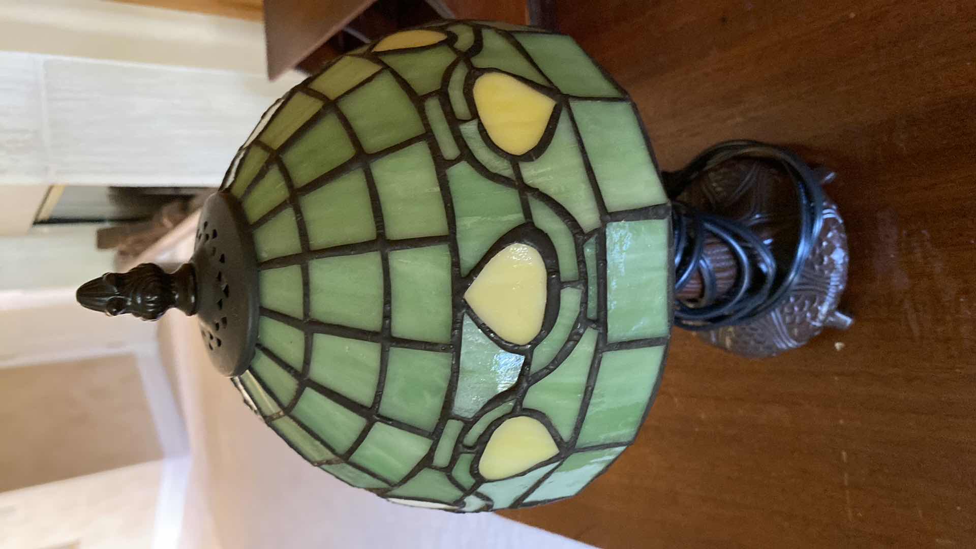 Photo 3 of TIFFANY STYLE DESK LAMP H14.5”