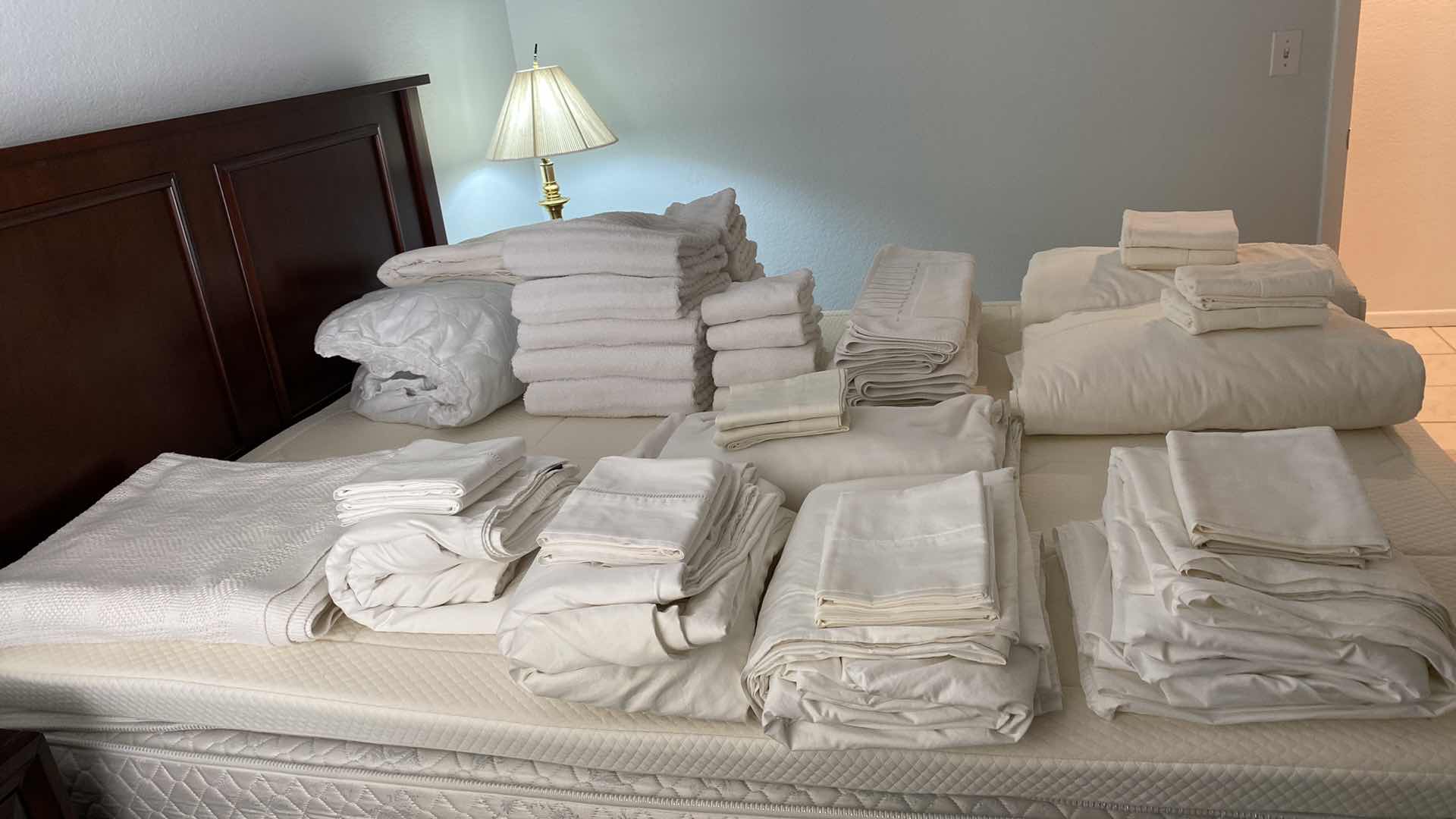 Photo 1 of LINENS QUEEN SHEETS  BLANET MATTRESS PAD TOWELS AND BATH RUGS