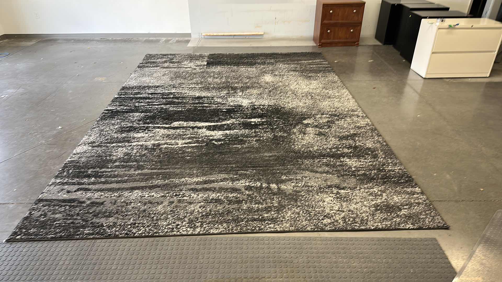 Photo 2 of LARGE BLACK, GRAY AND WHITE TONED RUG 10’ X 14’