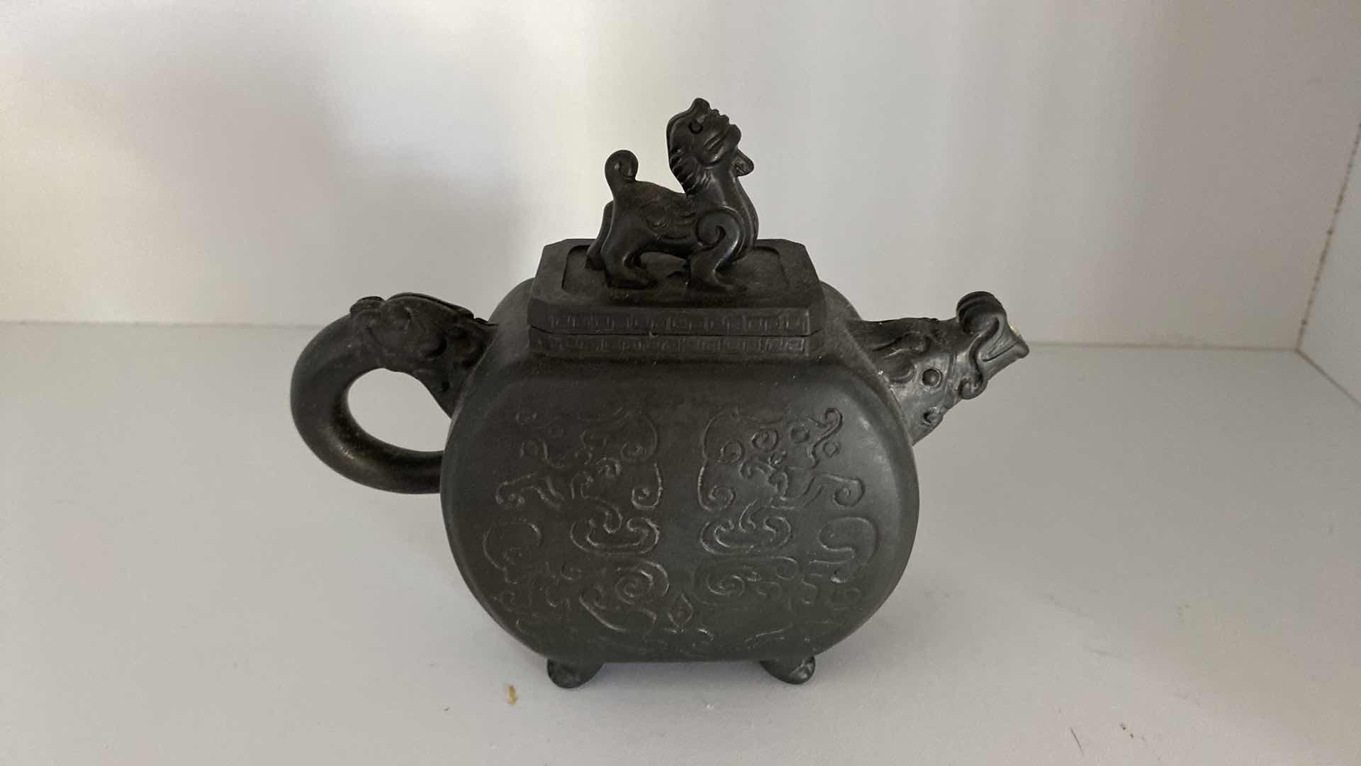 Photo 2 of VINTAGE CHINESE COLLECTIBLE CLAY TEA POT FOO DOG 6” x 4 3/4”