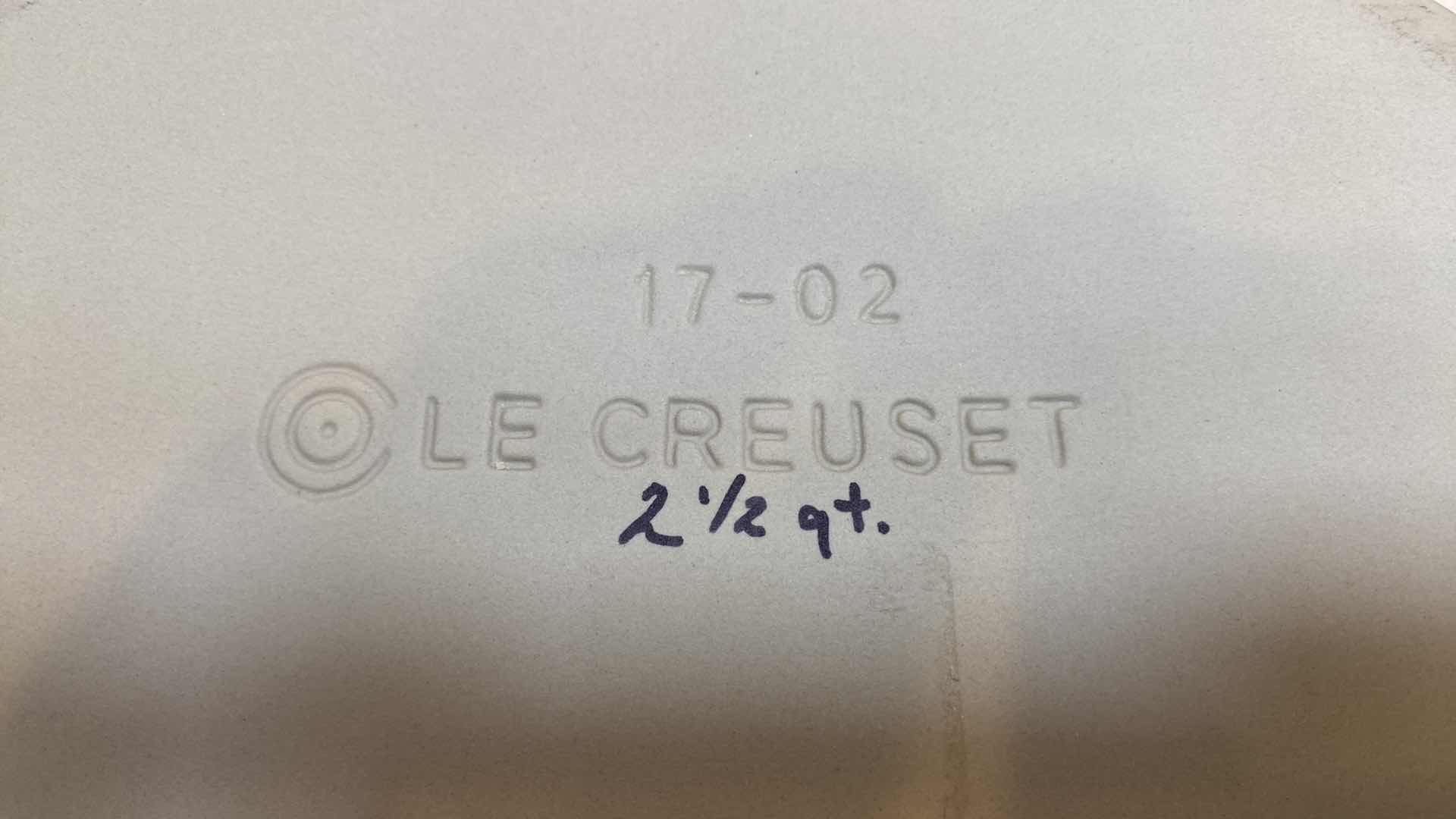 Photo 3 of LE CREUSET GRAY 2.5 QT DUTCH OVEN