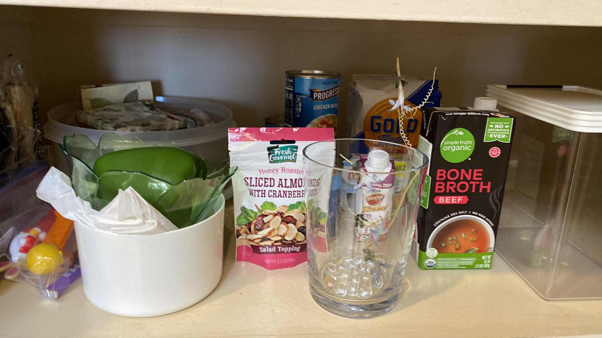 Photo 4 of CONTENTS OF KITCHEN PANTRY