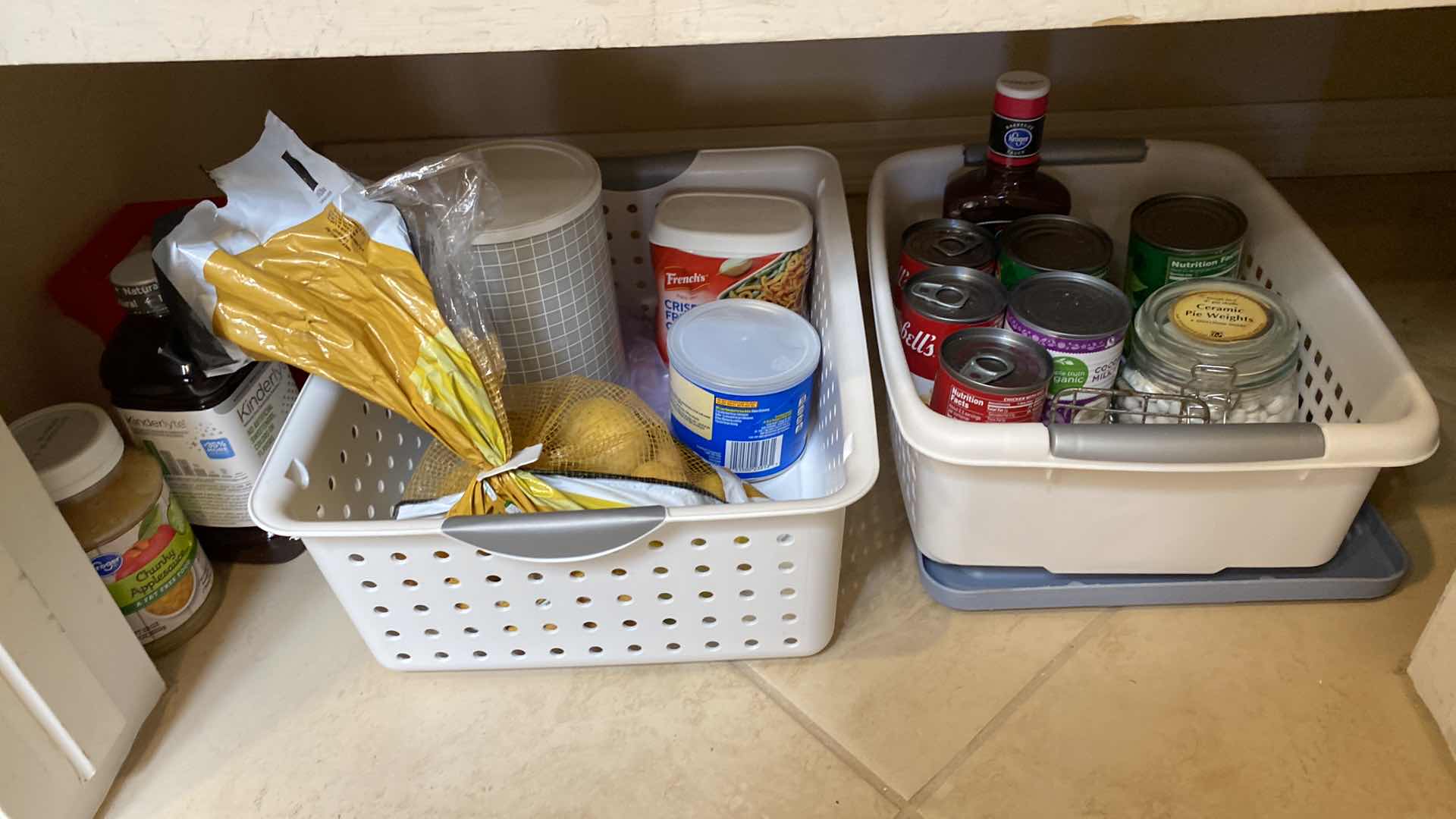 Photo 7 of CONTENTS OF KITCHEN PANTRY