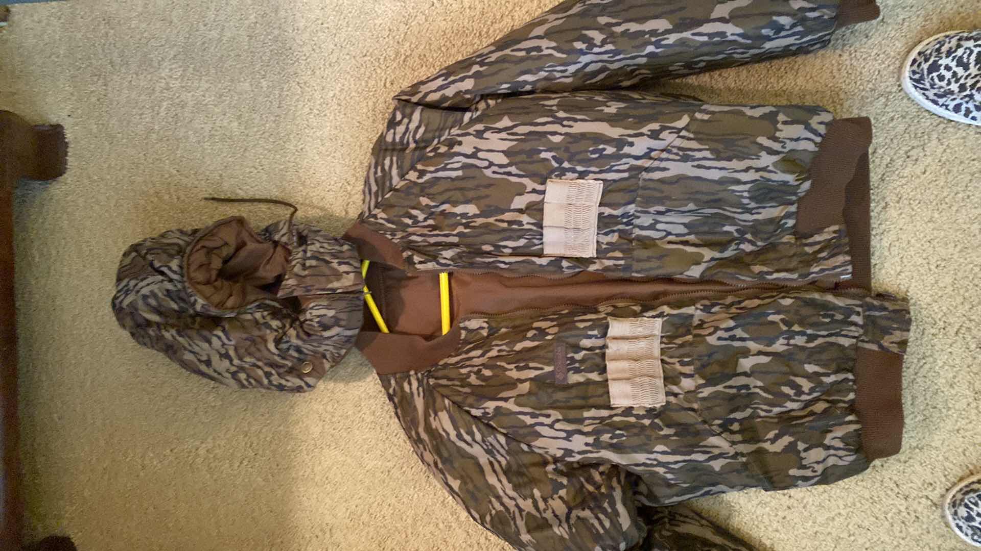 Photo 3 of Men’s size medium Columbia, three-piece camouflage jacket