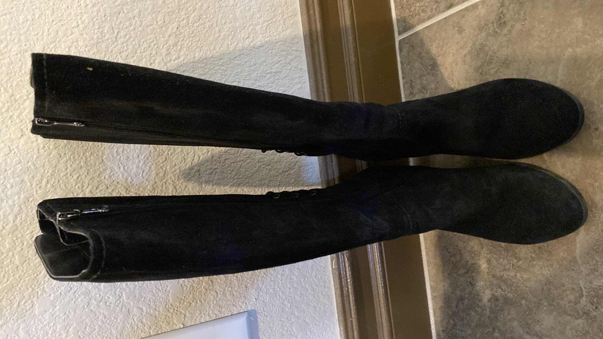 Photo 2 of 4-WOMENS SIZE 7 1/2 BLONDO BOOTS AND MORE