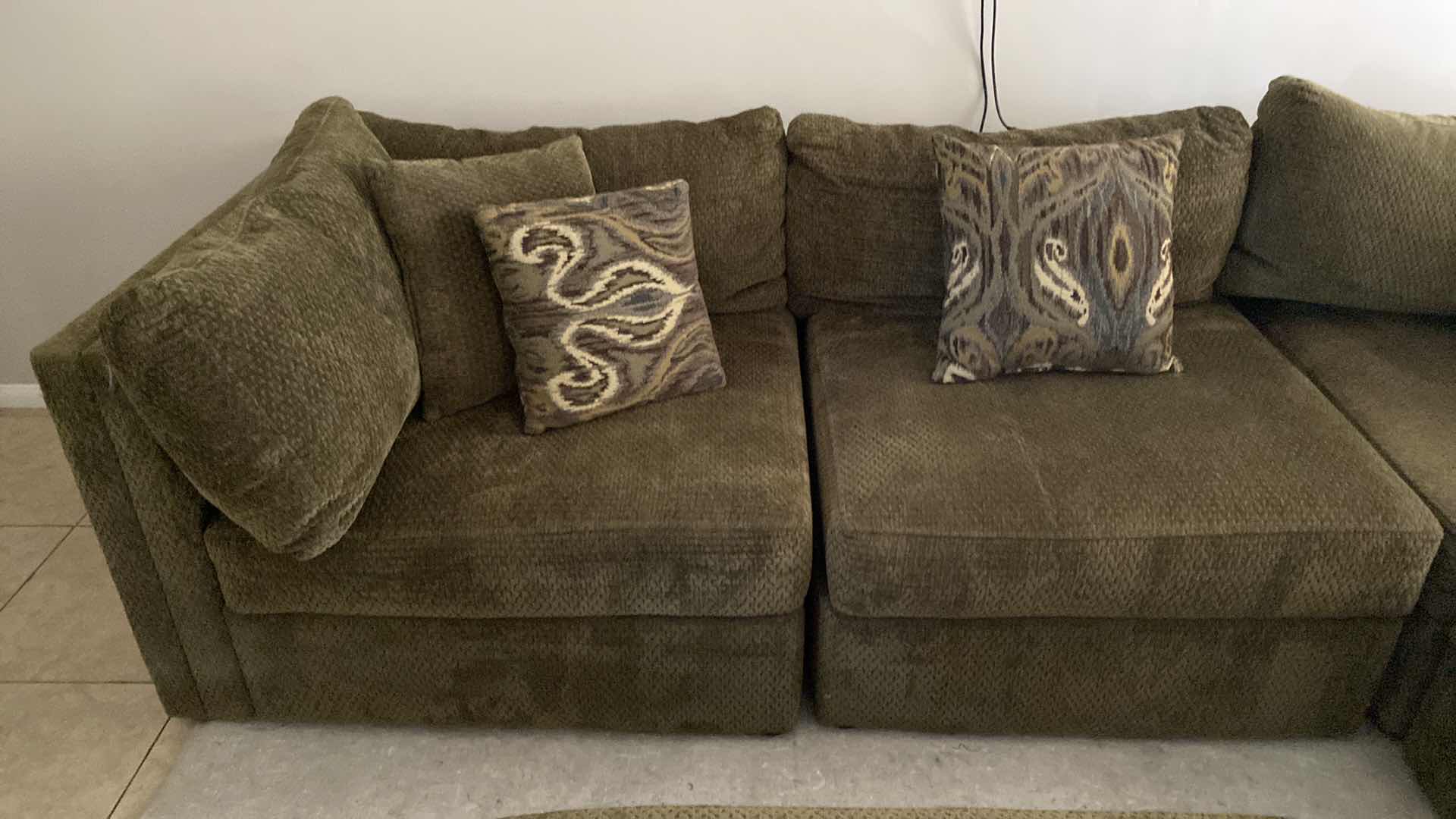 Photo 3 of 10‘ x 10‘ SECTIONAL OLIVE GREEN FABRIC SOFA AND OTTOMAN 3‘ x 3‘
