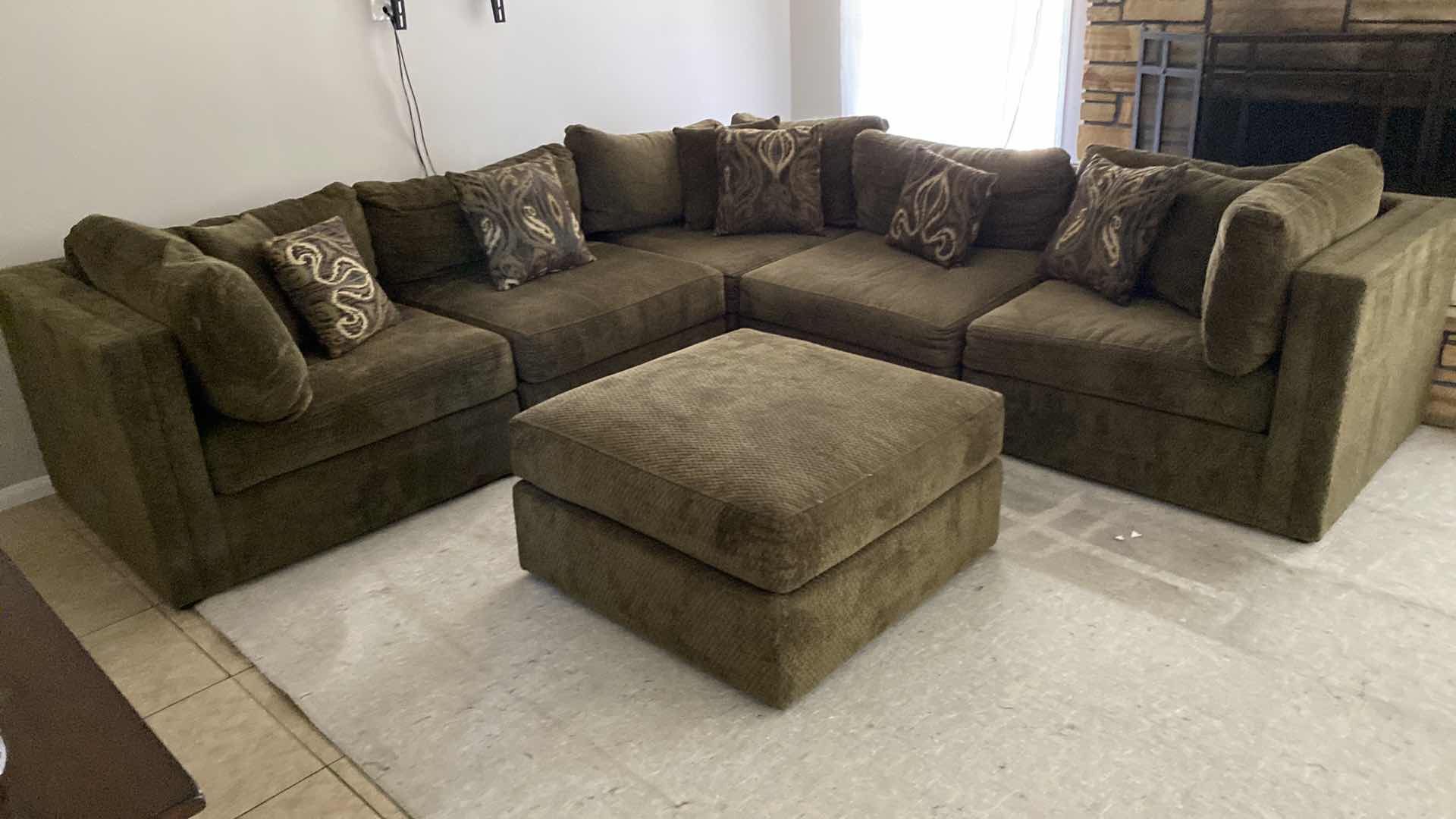 Photo 5 of 10‘ x 10‘ SECTIONAL OLIVE GREEN FABRIC SOFA AND OTTOMAN 3‘ x 3‘