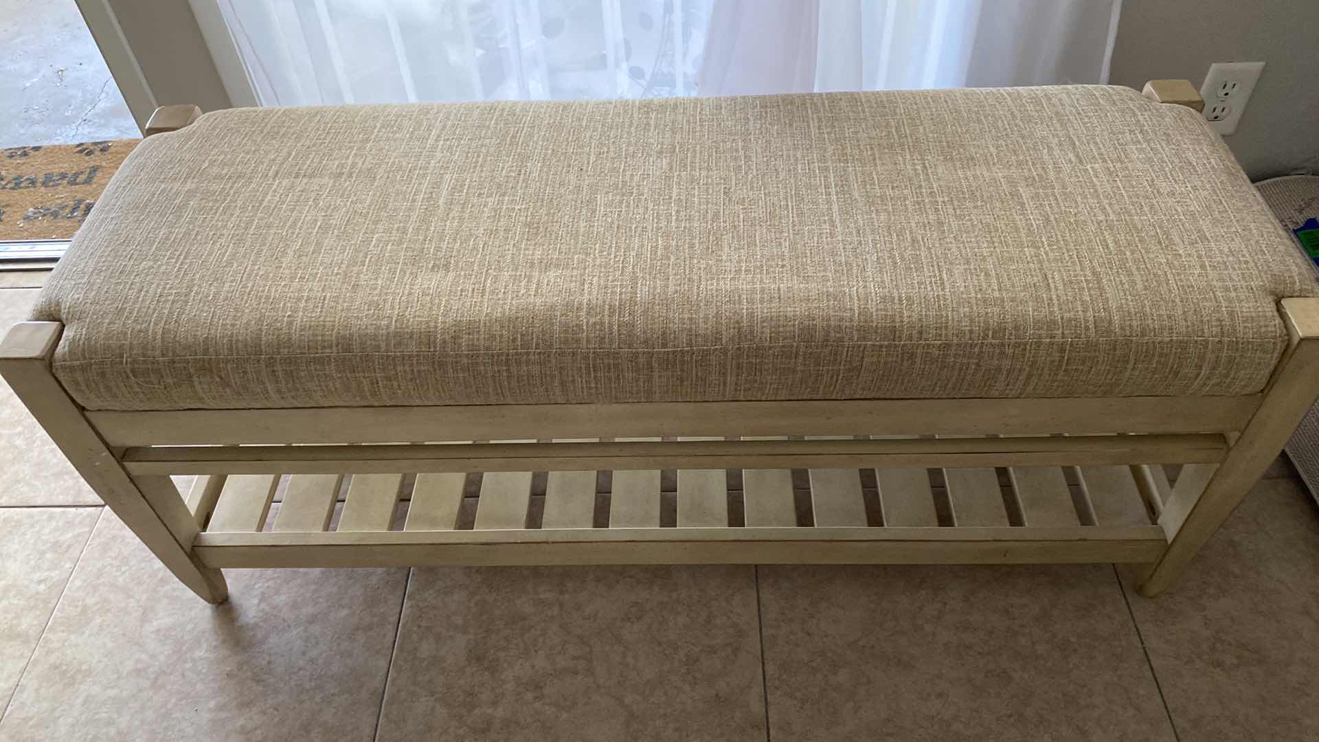 Photo 2 of BED ARTT MODERN COUNTRY LINEN BENCH 48“ x 17“ H 19“