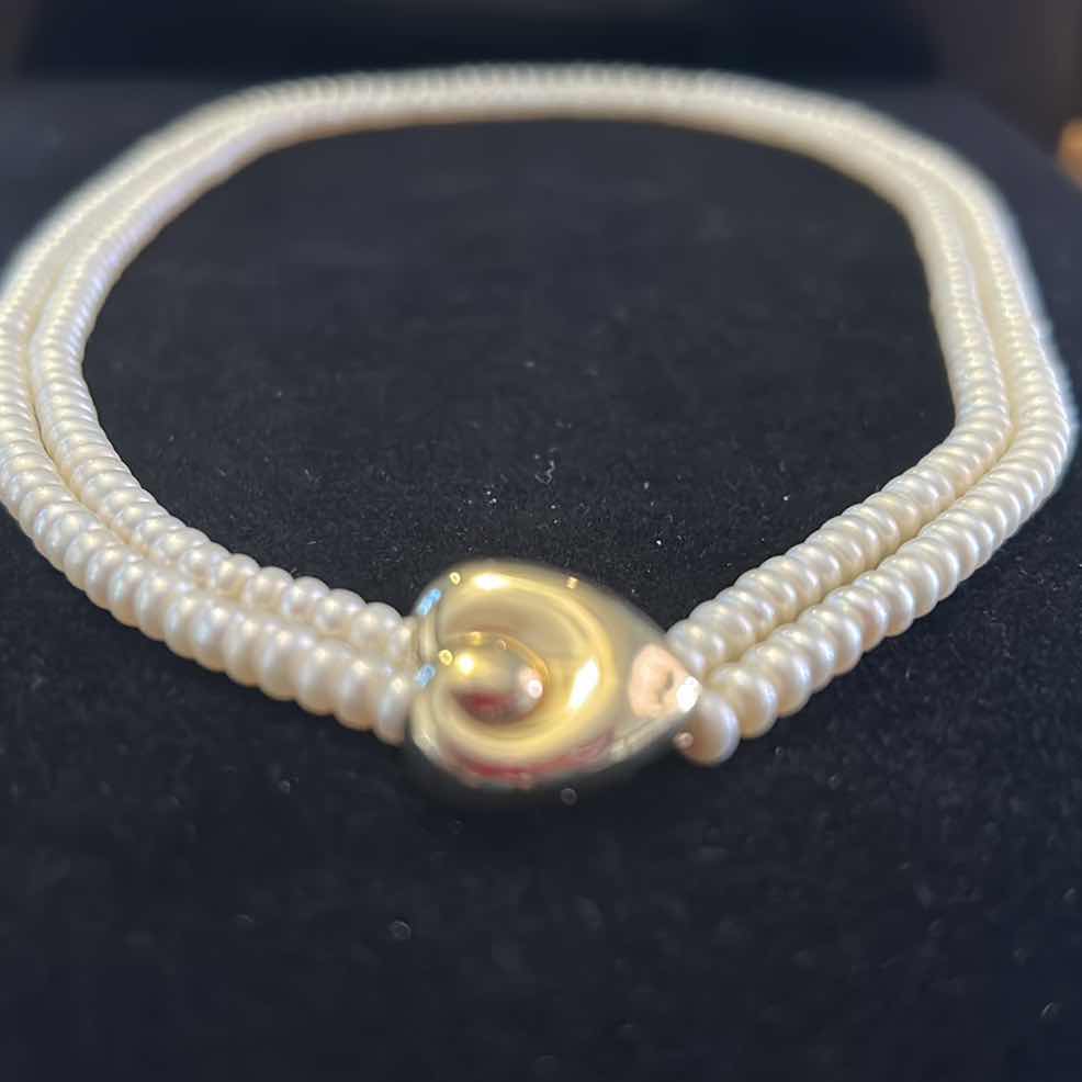 Photo 1 of PEARL NECKLACE w 14K