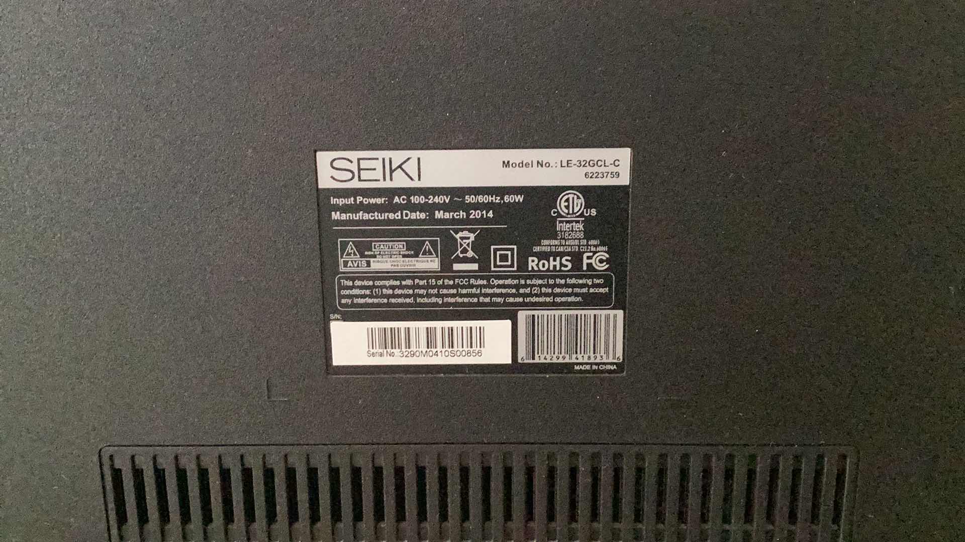 Photo 3 of SEIKI ROKU 32” TV WITH REMOTE