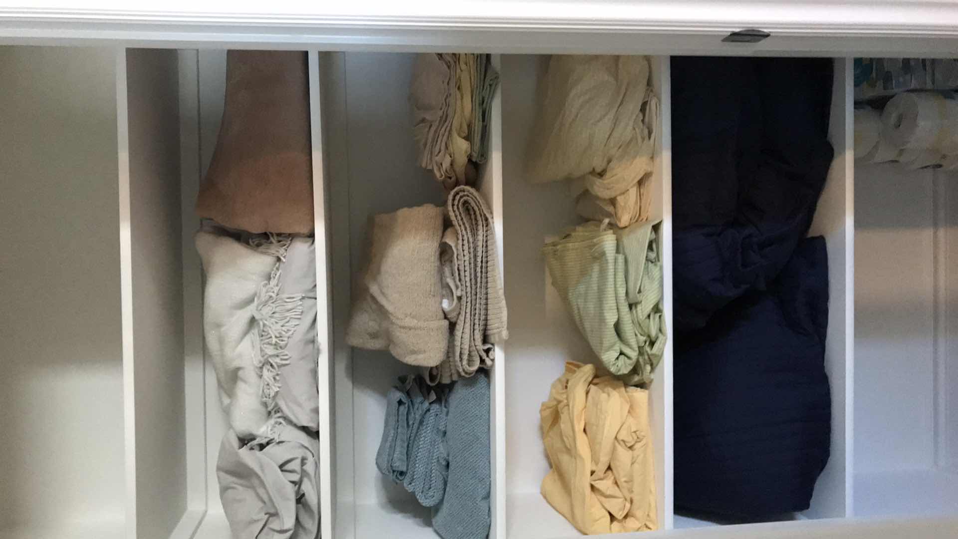 Photo 1 of CONTENTS OF LINEN CABINET