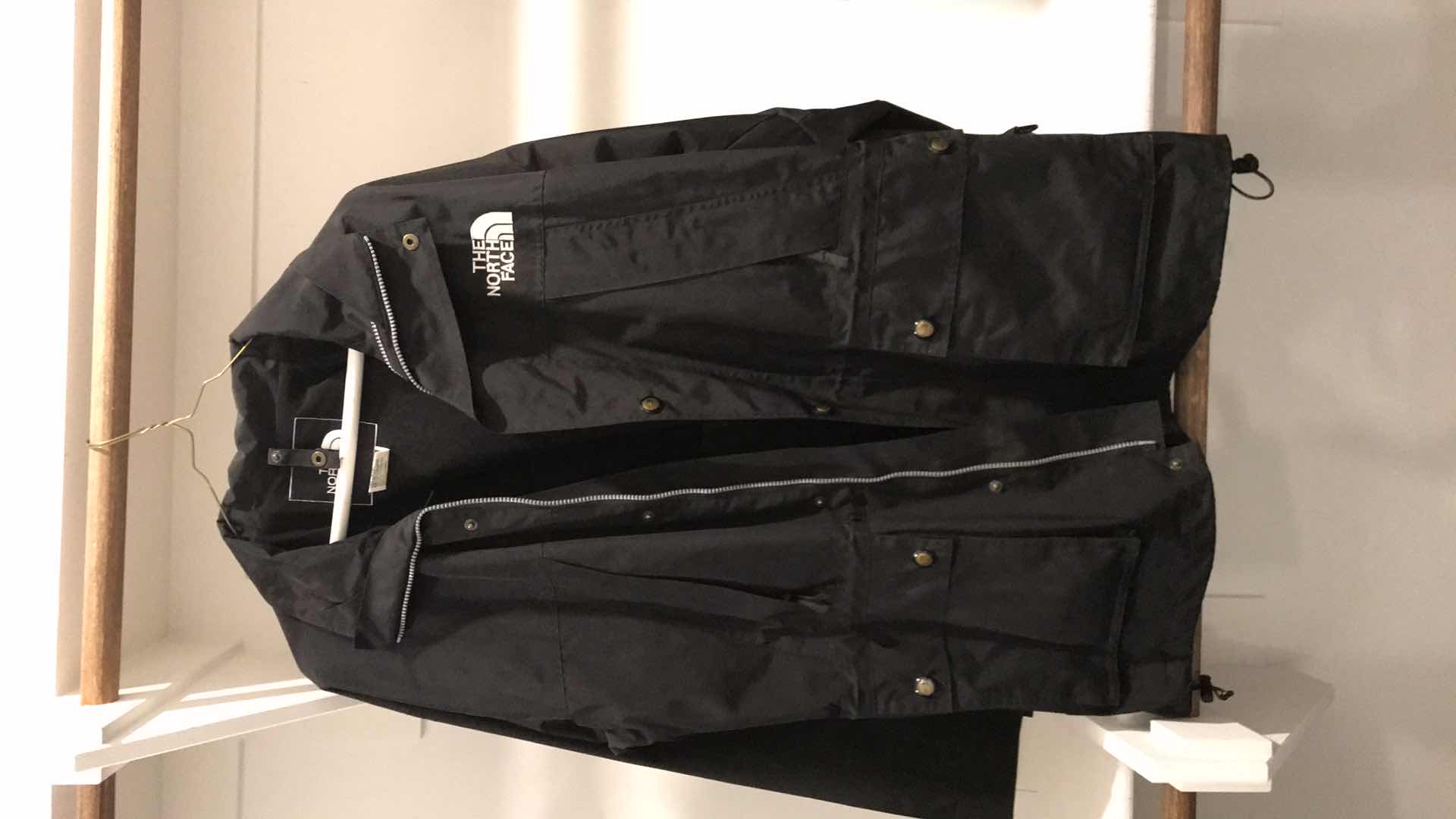 Photo 1 of NORTH FACE GORE TEX JACKET SIZE M