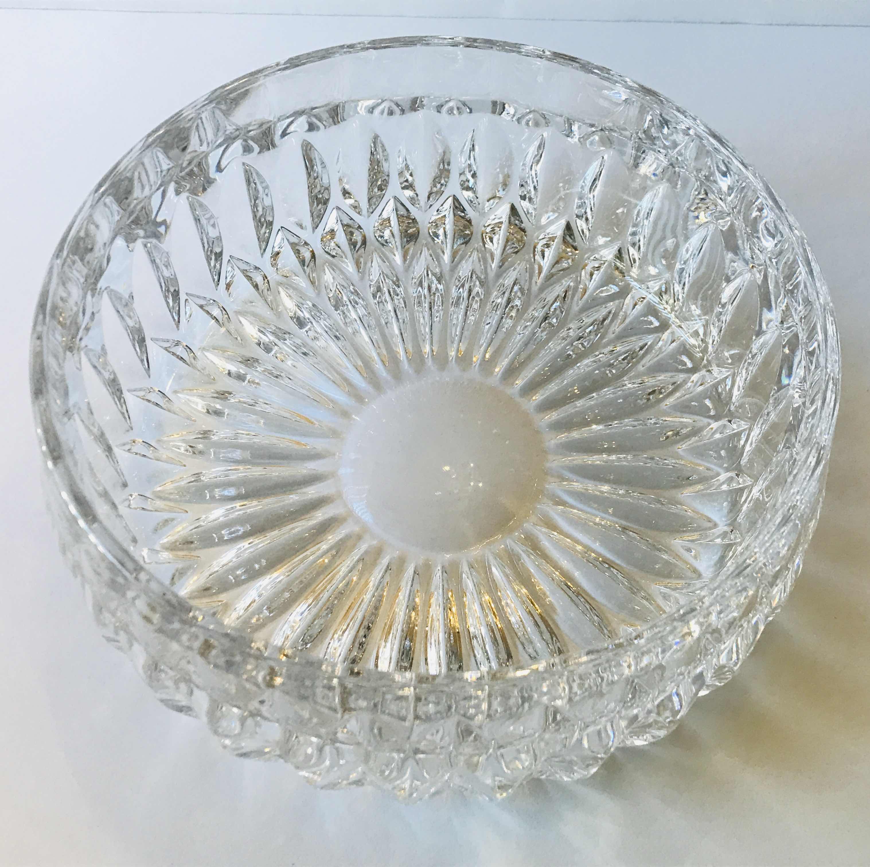 Photo 2 of ANTIQUE 1960’S GORHAM ALTHEA LEAD CRYSTAL BOWL